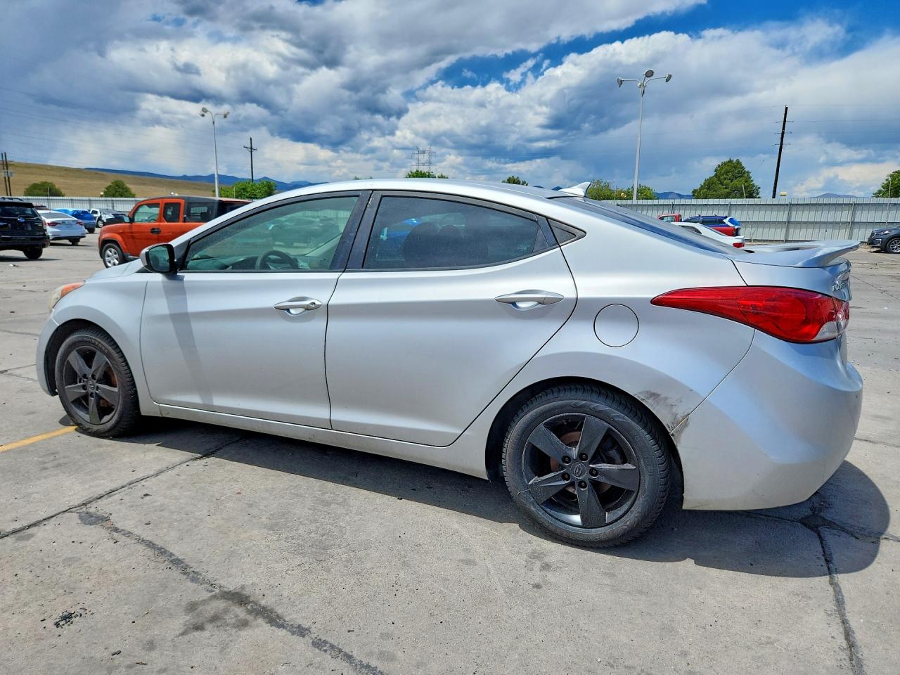 2013 Hyundai Elantra Gls Silver vin: KMHDH4AE8DU853221