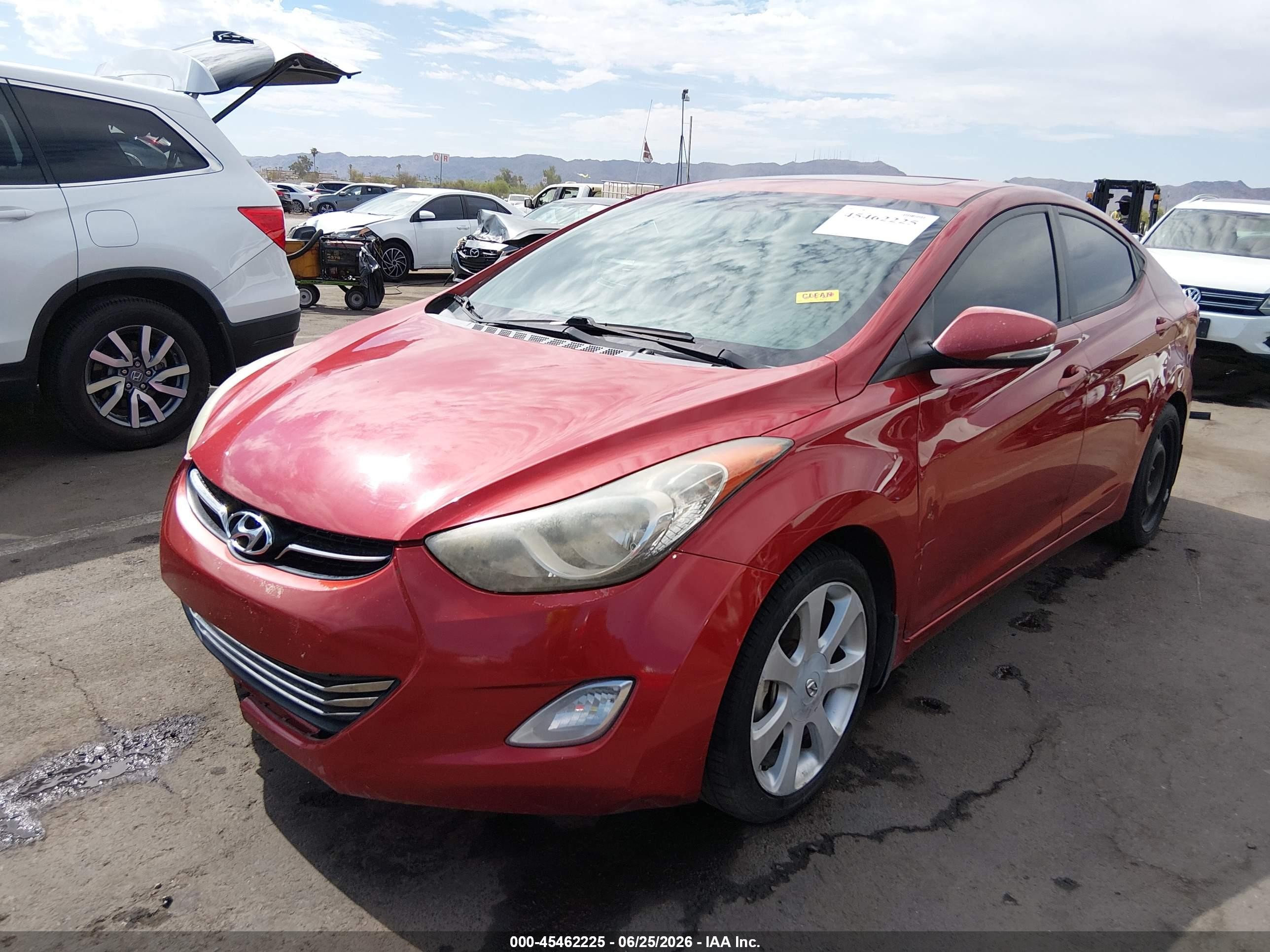 2013 Hyundai Elantra Limited Red vin: KMHDH4AE8DU859584