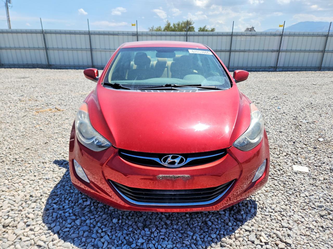 2013 Hyundai Elantra Gls Burgundy vin: KMHDH4AE8DU864171