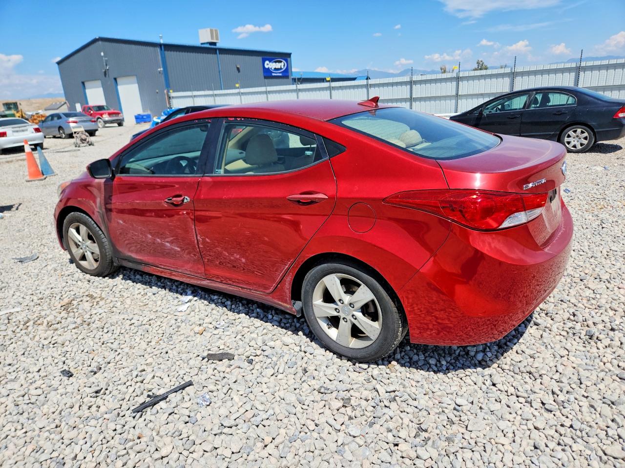 2013 Hyundai Elantra Gls Burgundy vin: KMHDH4AE8DU864171