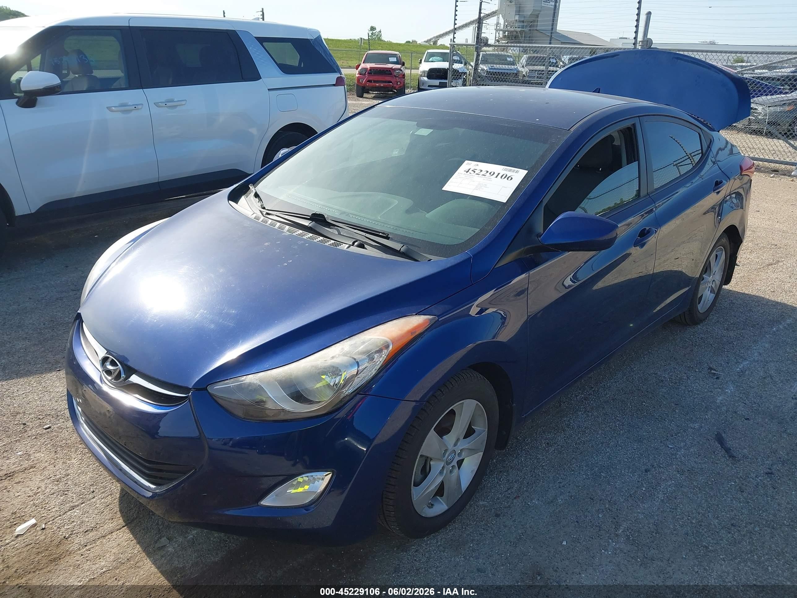 2013 Hyundai Elantra Gls Blue vin: KMHDH4AE8DU874893