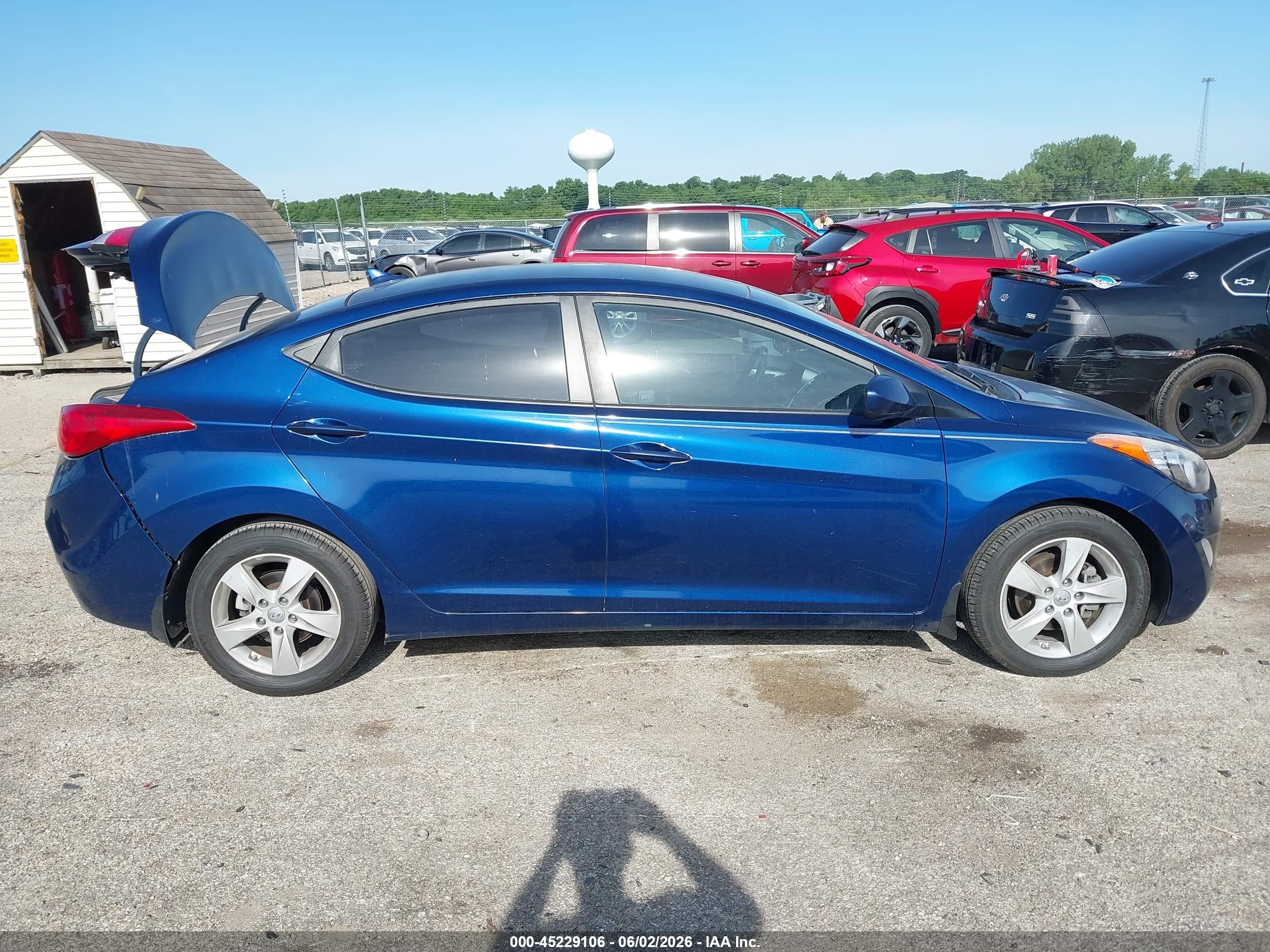 2013 Hyundai Elantra Gls Blue vin: KMHDH4AE8DU874893