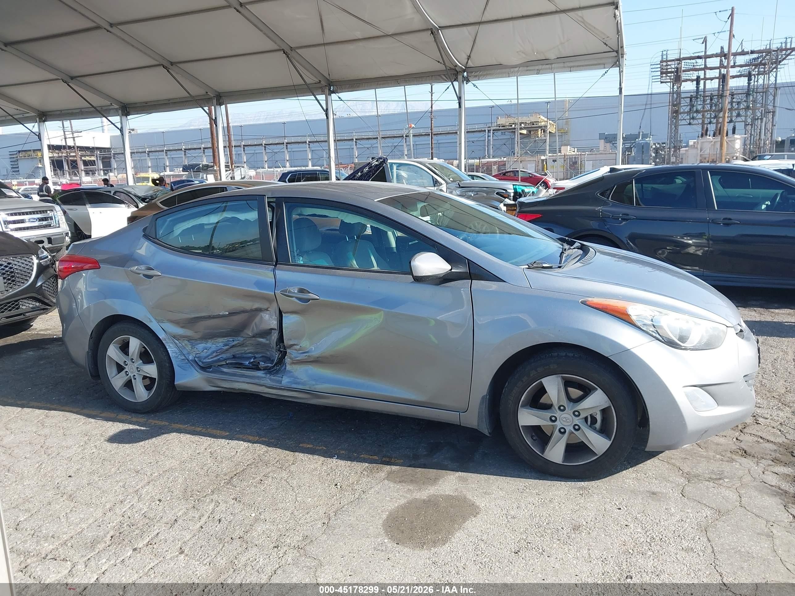 2013 Hyundai Elantra Gls Silver vin: KMHDH4AE8DU931514
