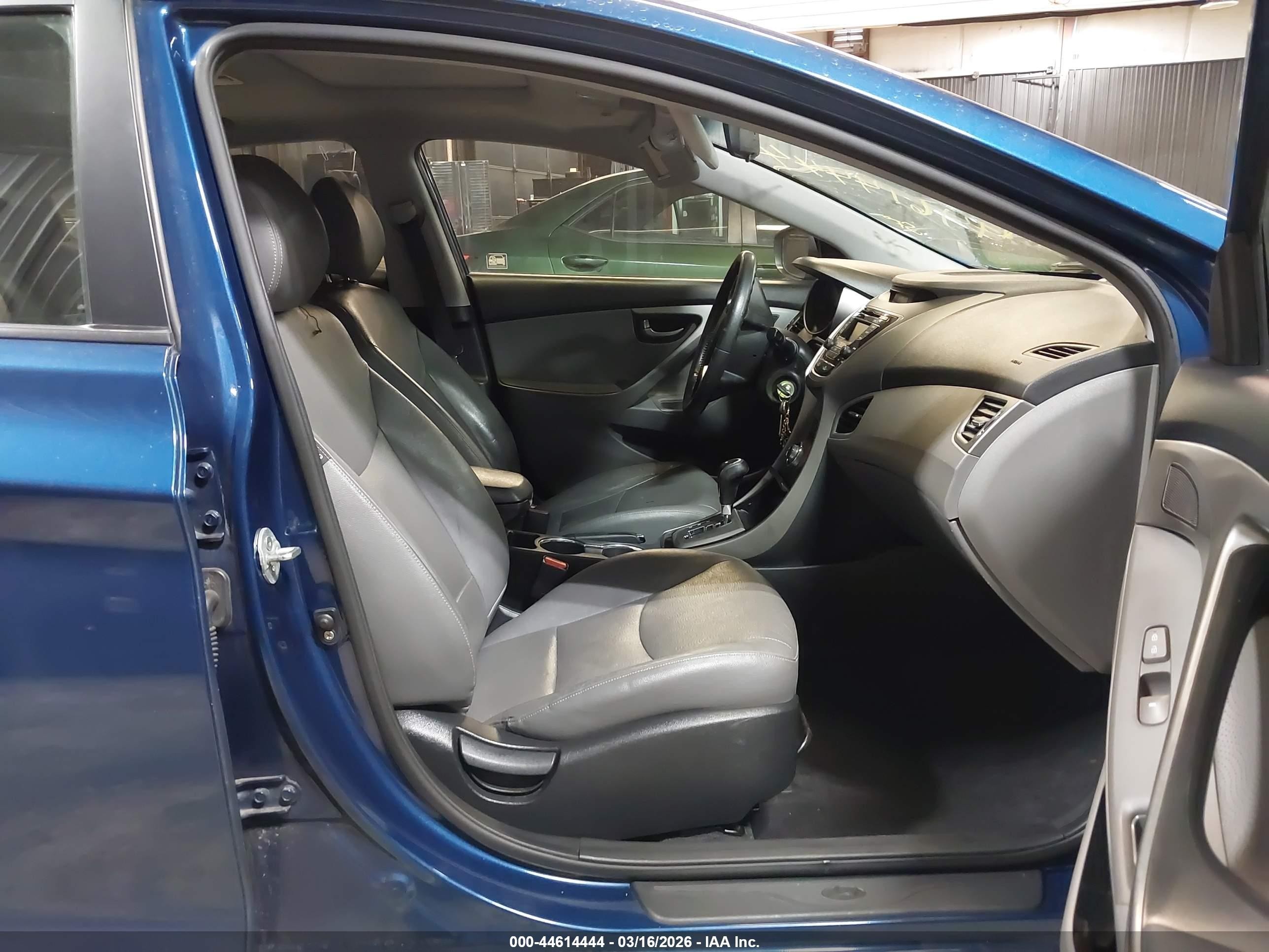 2013 Hyundai Elantra Limited Dark Blue vin: KMHDH4AE8DU950046