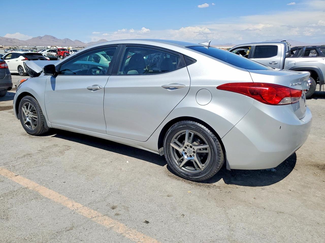 2013 Hyundai Elantra Gls Silver vin: KMHDH4AE8DU967056