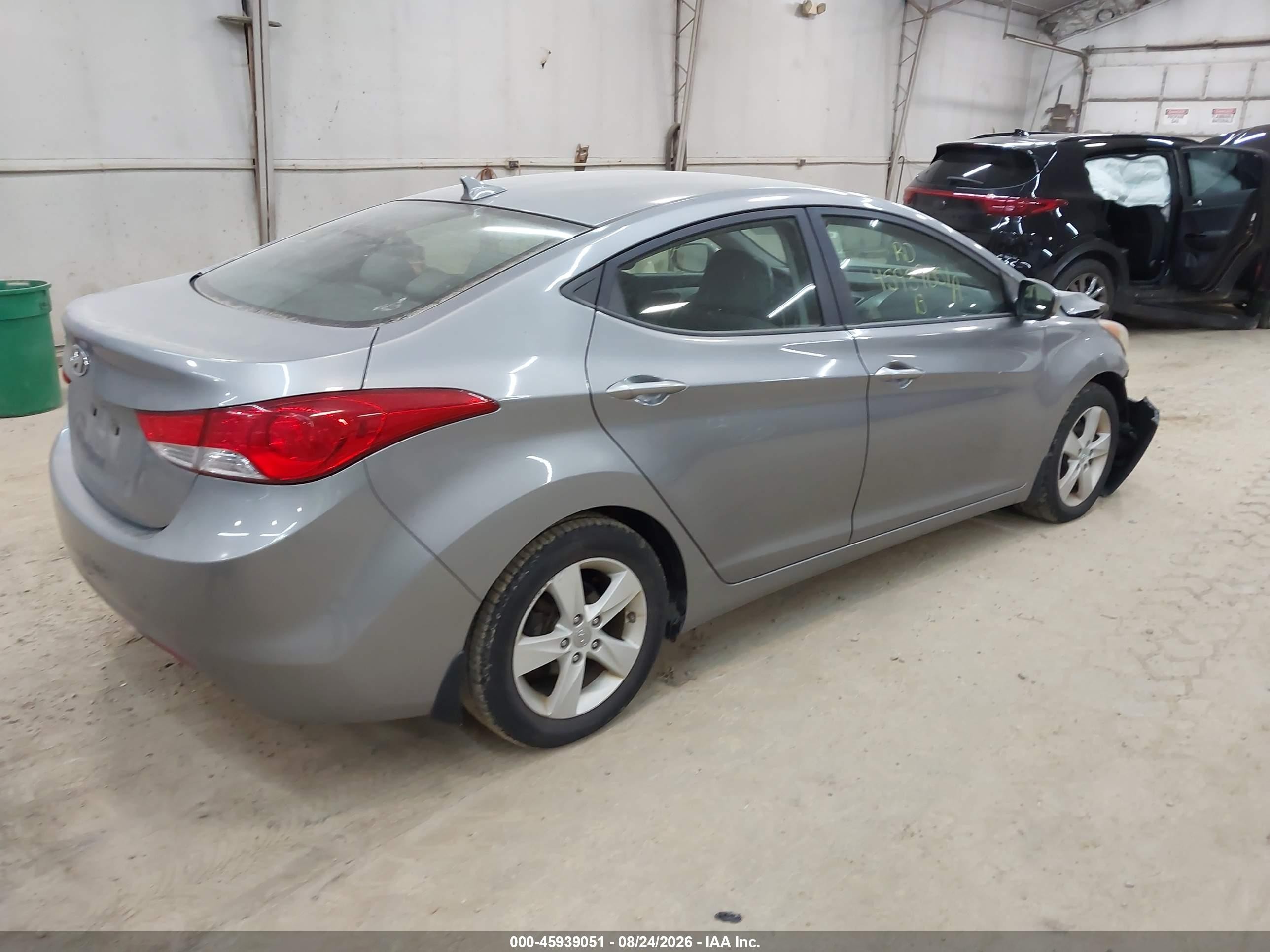 2013 Hyundai Elantra Gls Silver vin: KMHDH4AE8DU976663