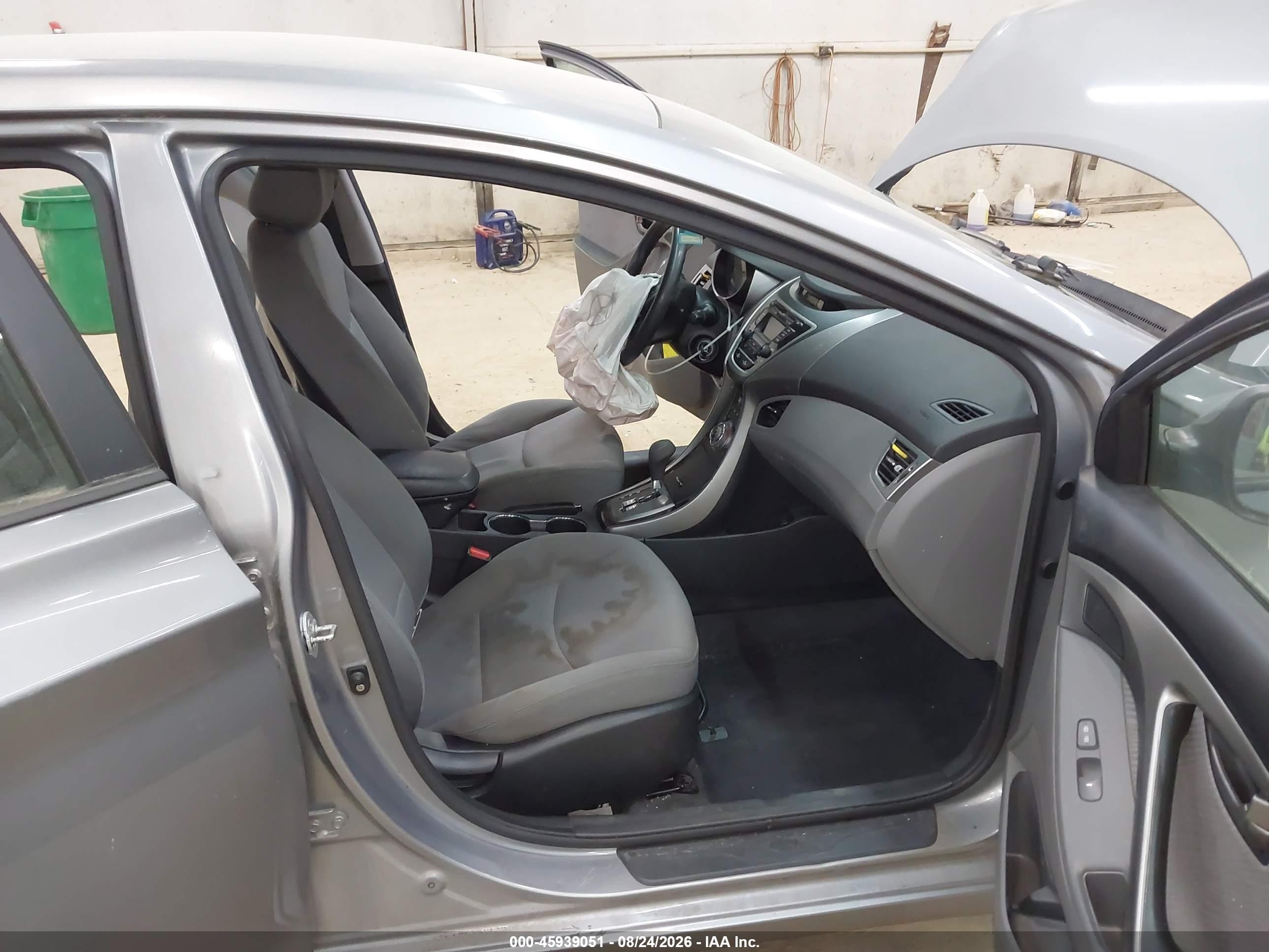 2013 Hyundai Elantra Gls Silver vin: KMHDH4AE8DU976663