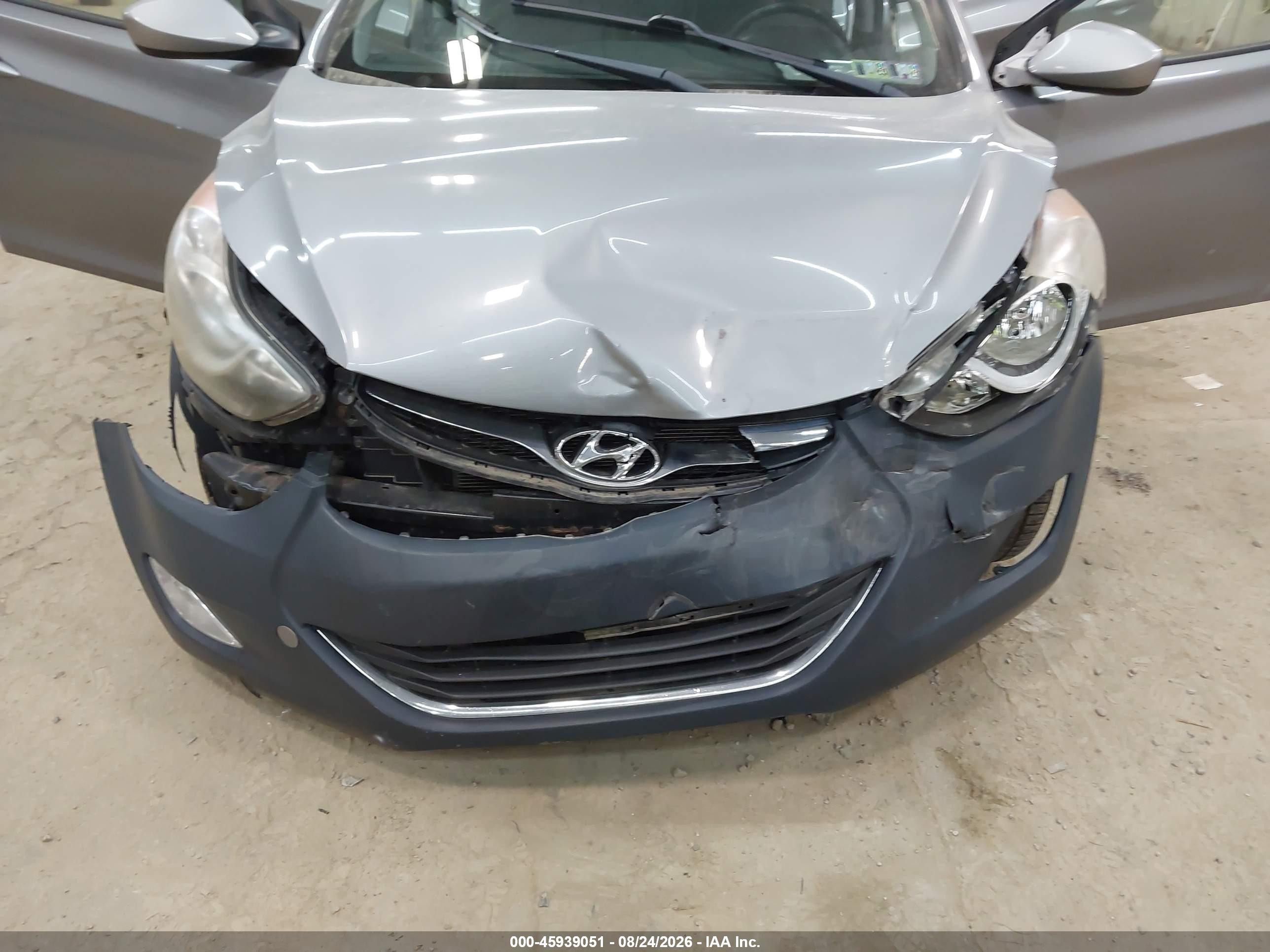 2013 Hyundai Elantra Gls Silver vin: KMHDH4AE8DU976663