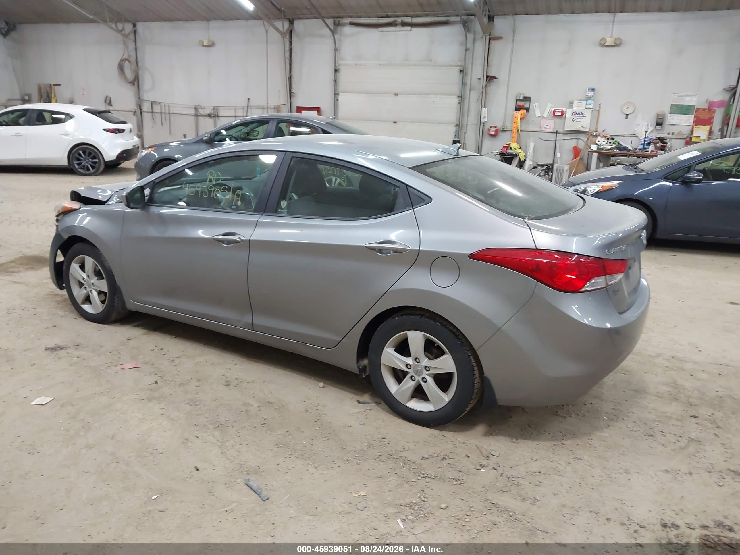 2013 Hyundai Elantra Gls Silver vin: KMHDH4AE8DU976663