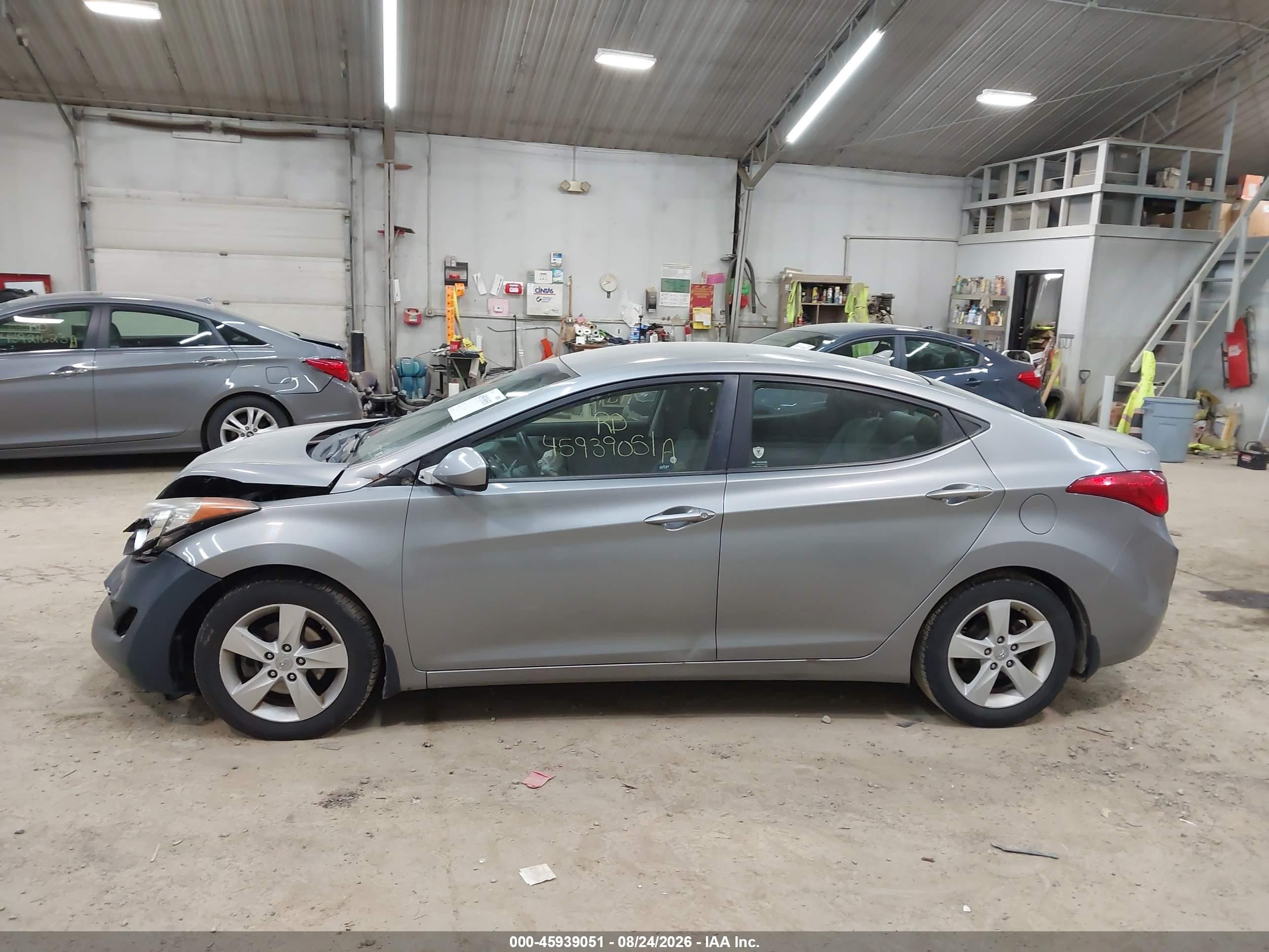 2013 Hyundai Elantra Gls Silver vin: KMHDH4AE8DU976663