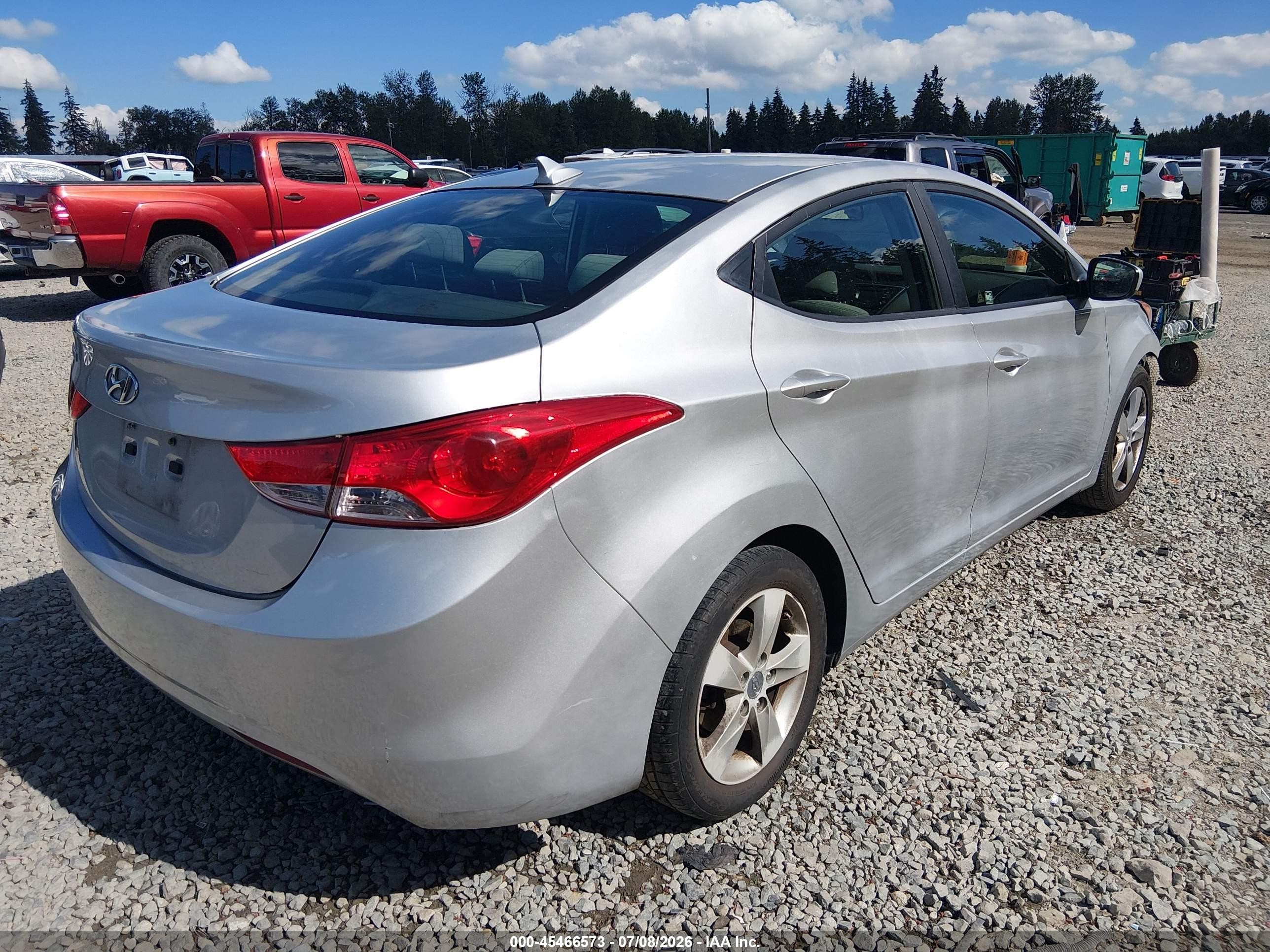2013 Hyundai Elantra Gls Silver vin: KMHDH4AE8DU992555