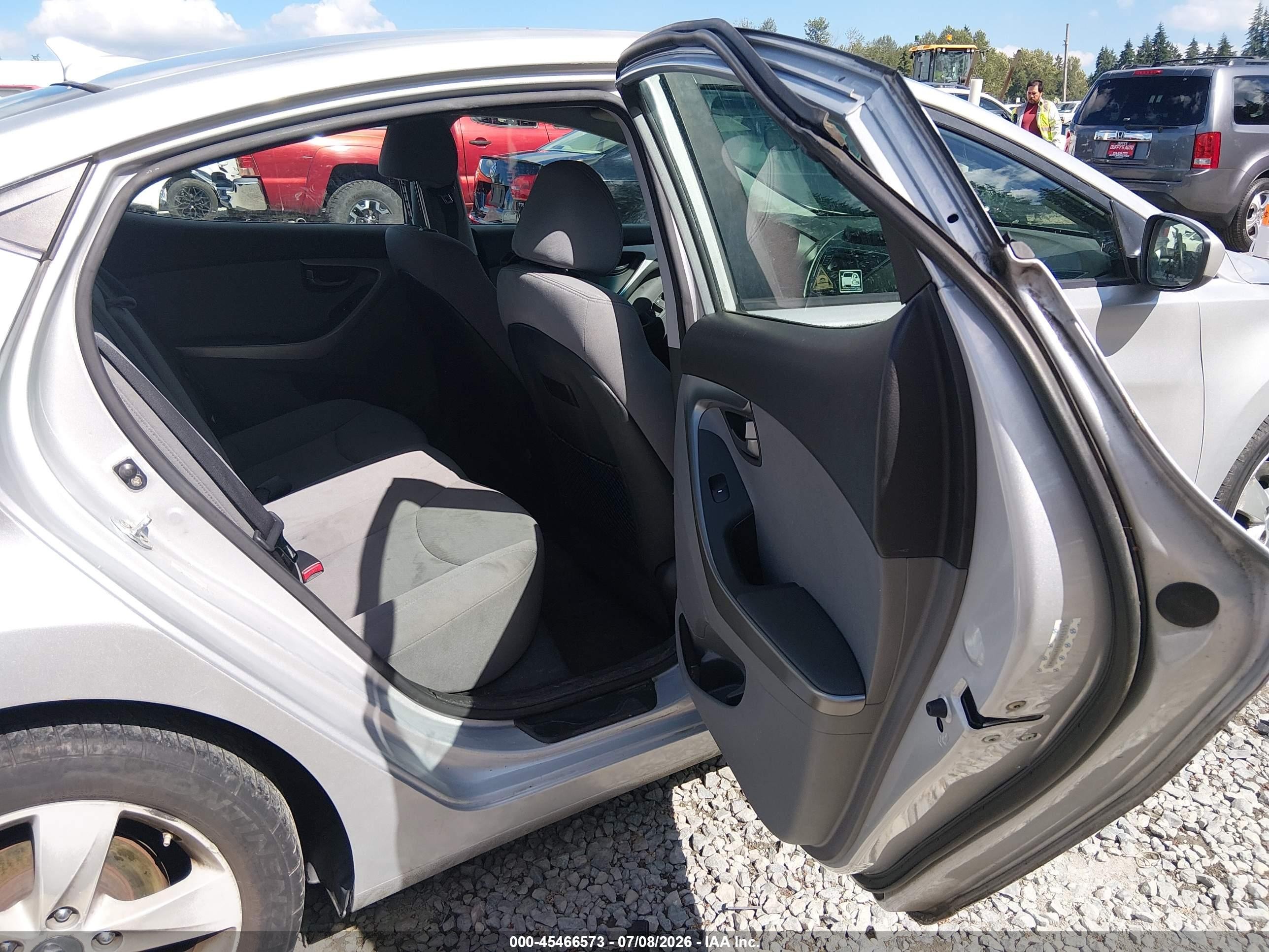 2013 Hyundai Elantra Gls Silver vin: KMHDH4AE8DU992555