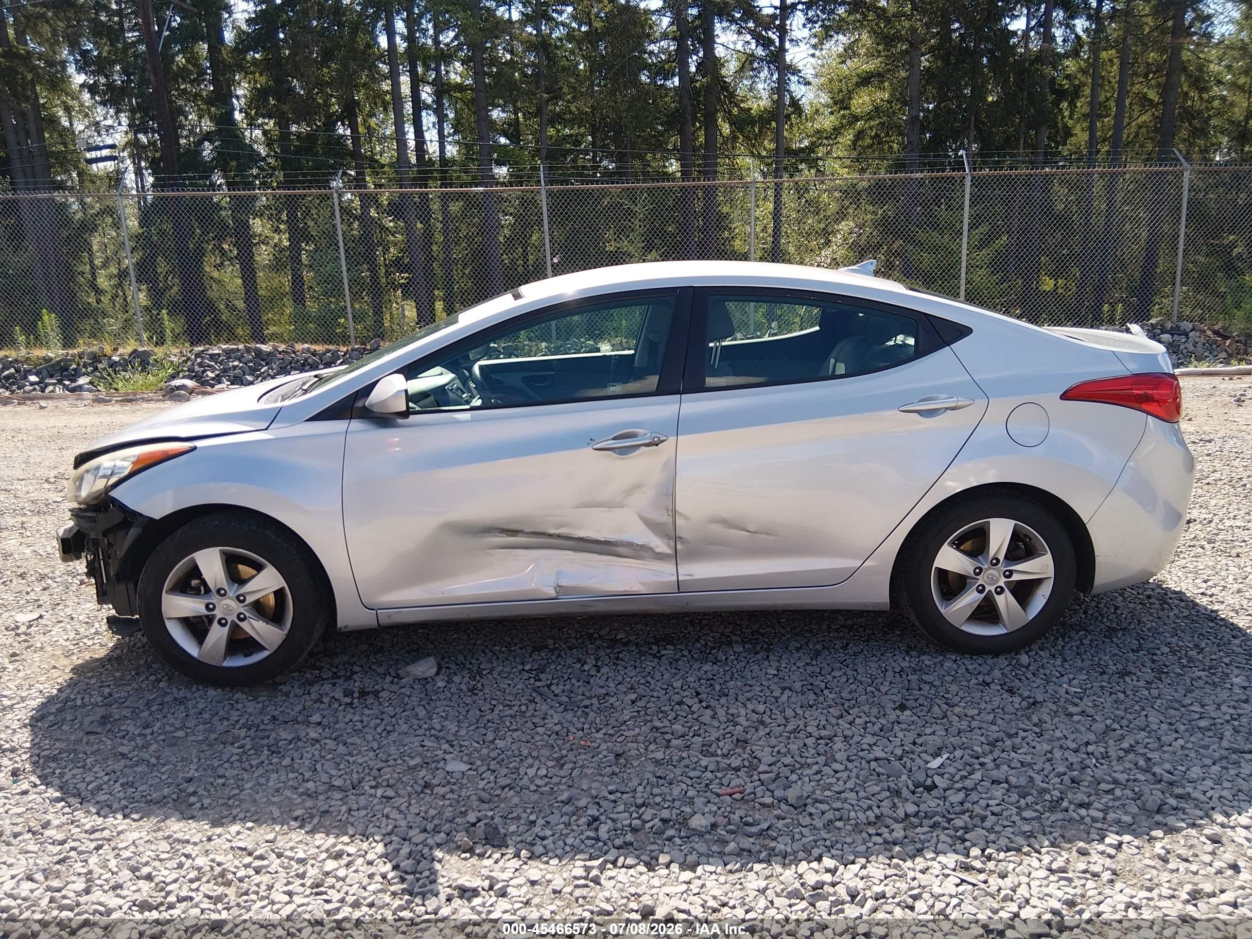 2013 Hyundai Elantra Gls Silver vin: KMHDH4AE8DU992555