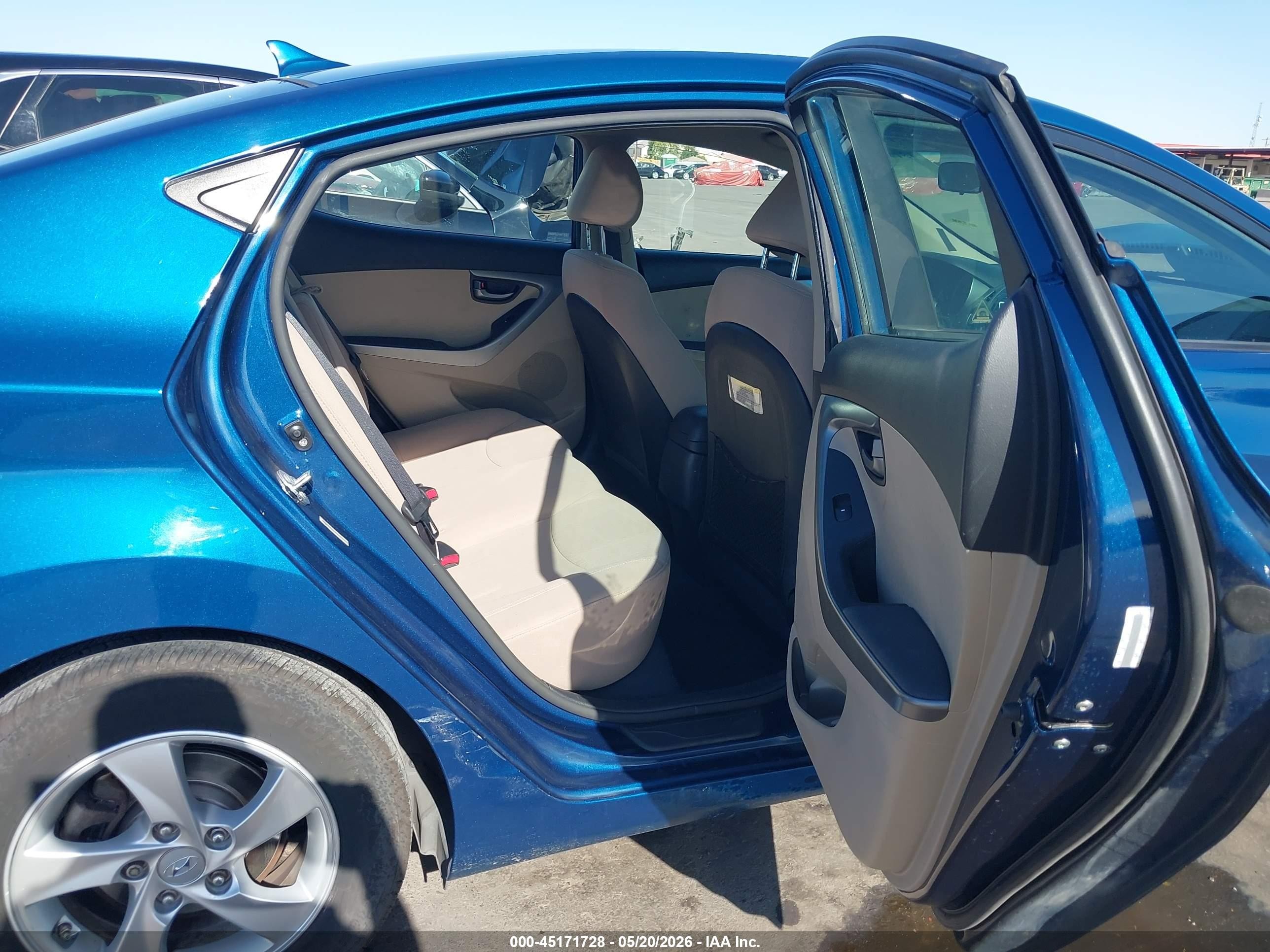 2014 Hyundai Elantra Se Blue vin: KMHDH4AE8EU056386