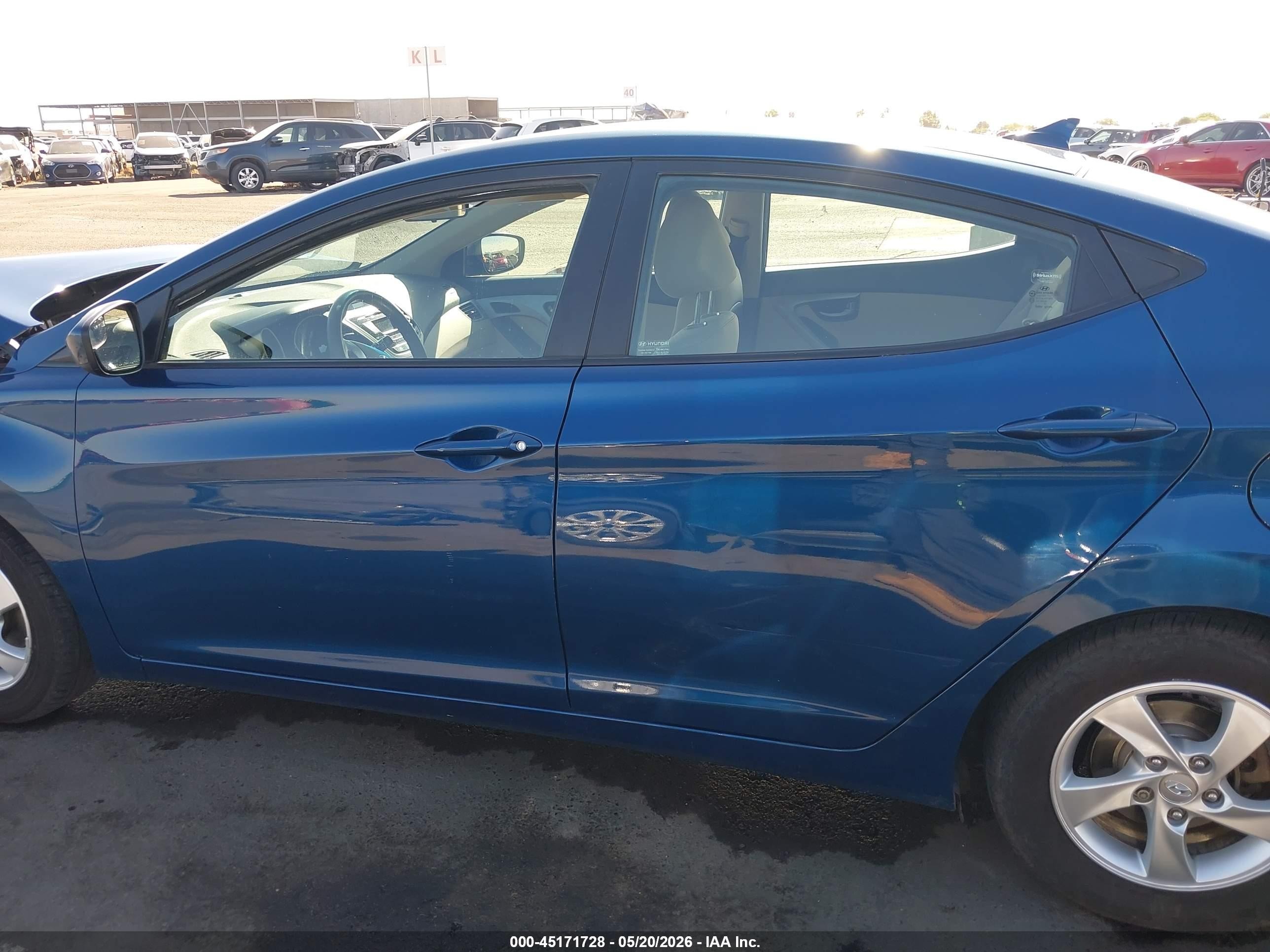 2014 Hyundai Elantra Se Blue vin: KMHDH4AE8EU056386