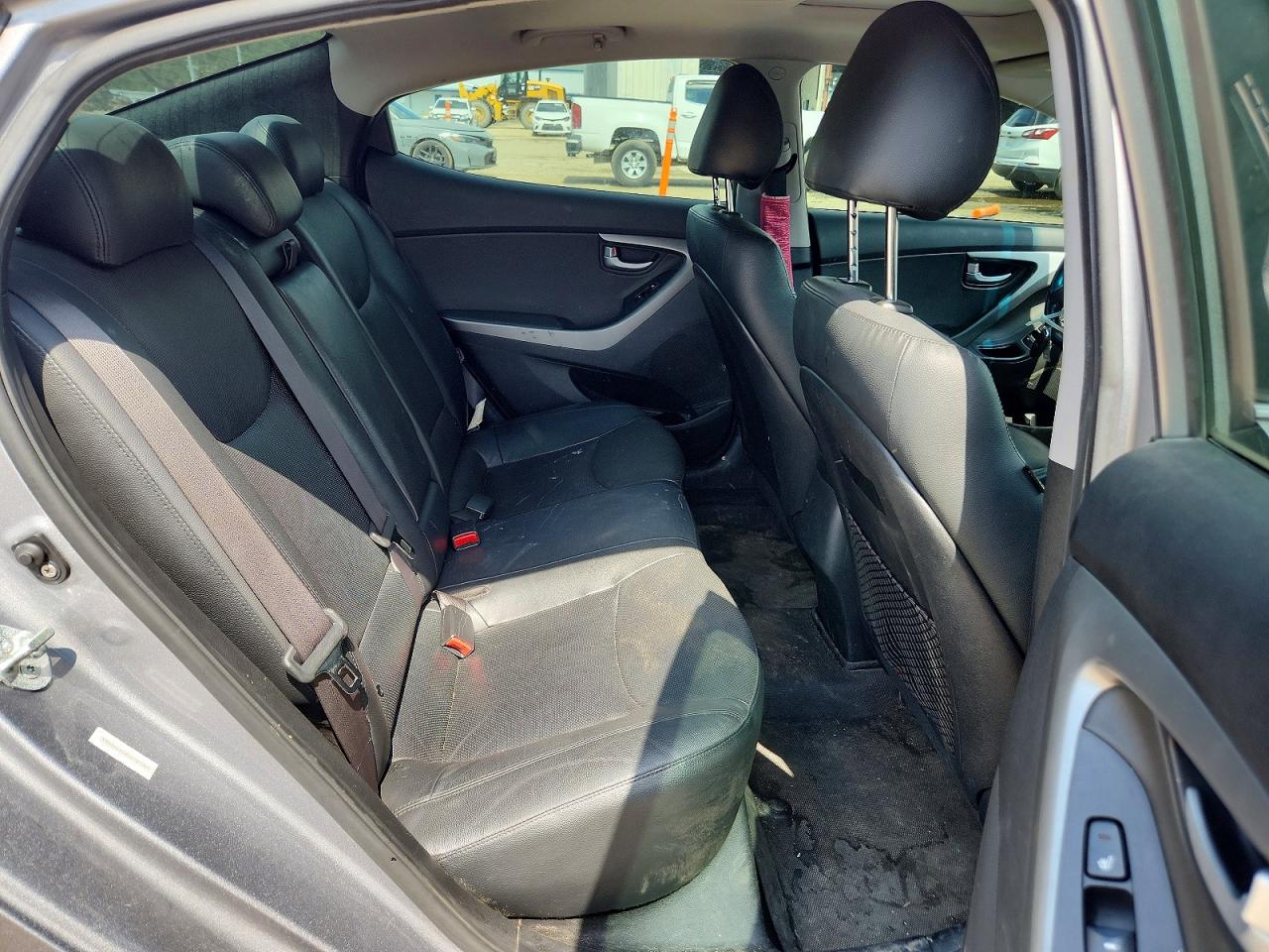 2014 Hyundai Elantra Limited Серебряный vin: KMHDH4AE8EU101021