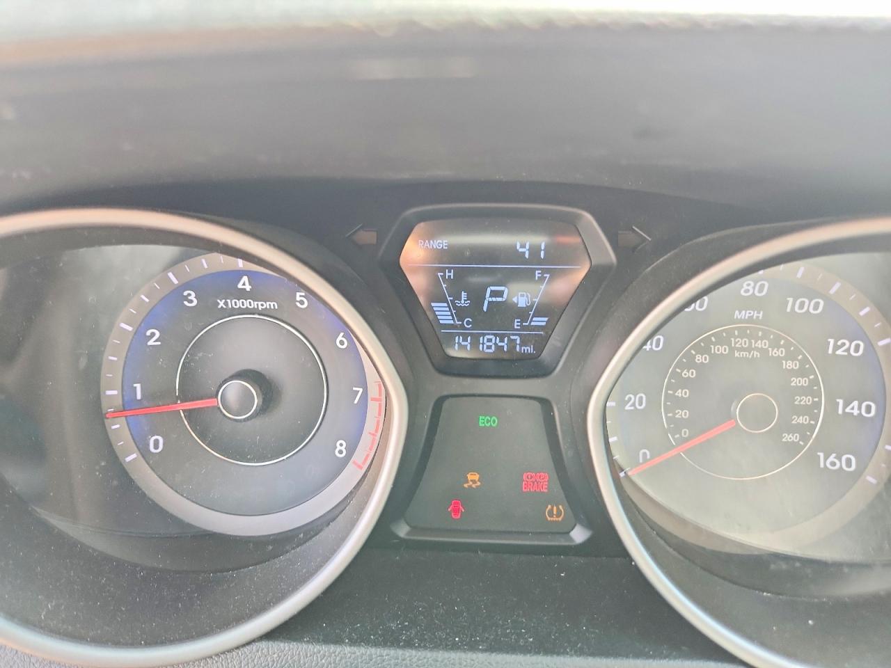2014 Hyundai Elantra Limited Серебряный vin: KMHDH4AE8EU101021