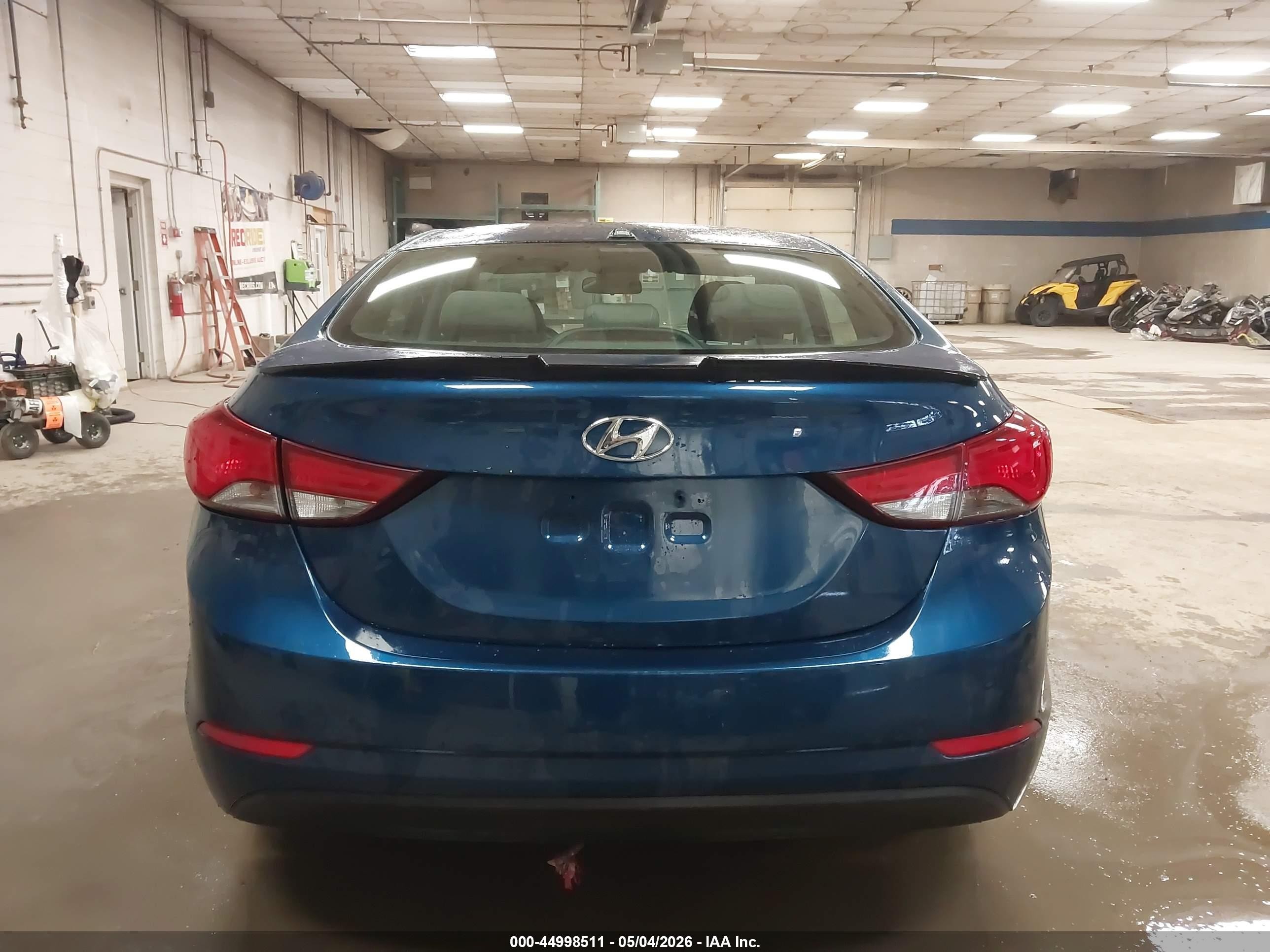 2014 Hyundai Elantra Se Blue vin: KMHDH4AE8EU131815