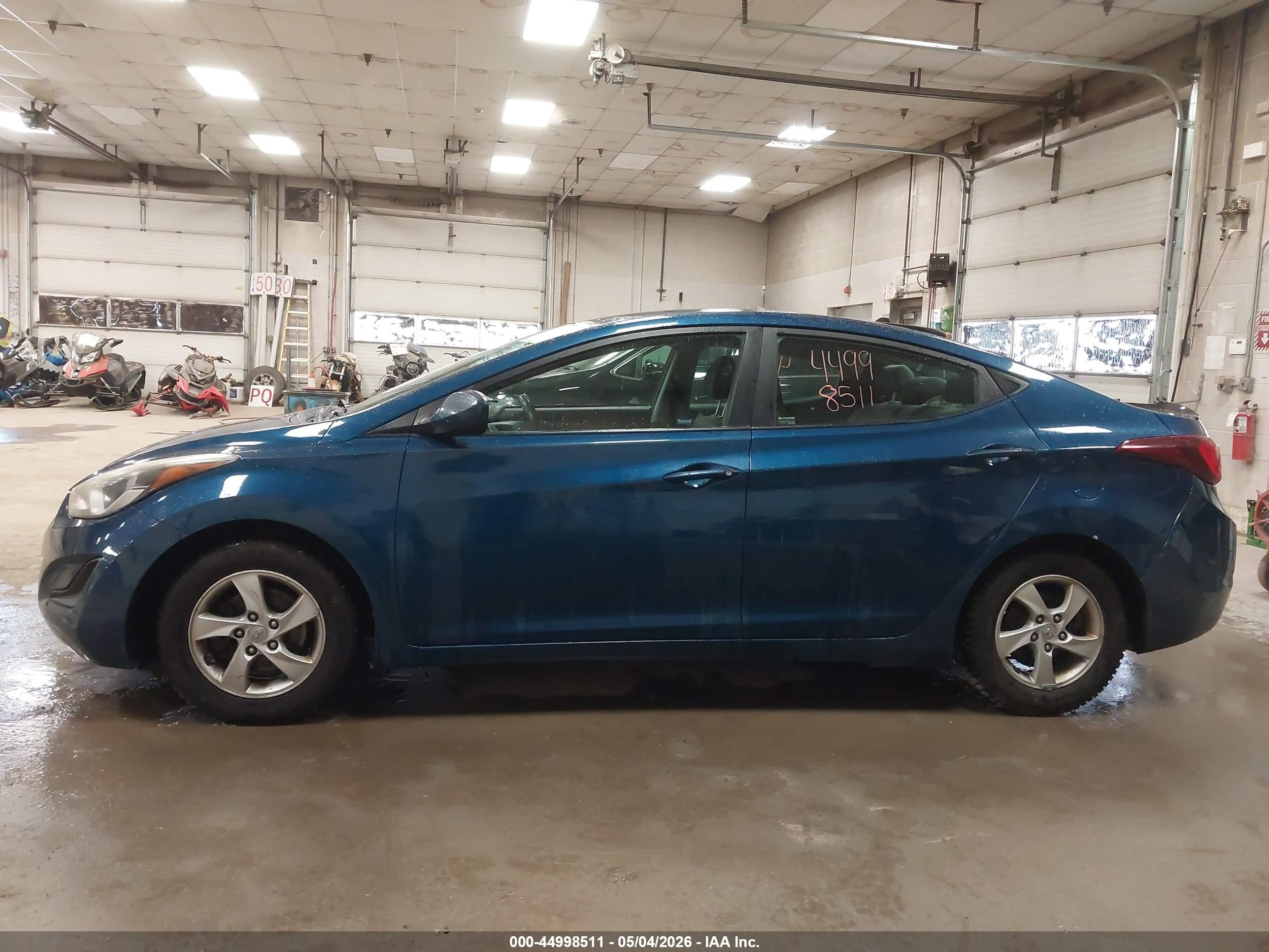 2014 Hyundai Elantra Se Blue vin: KMHDH4AE8EU131815