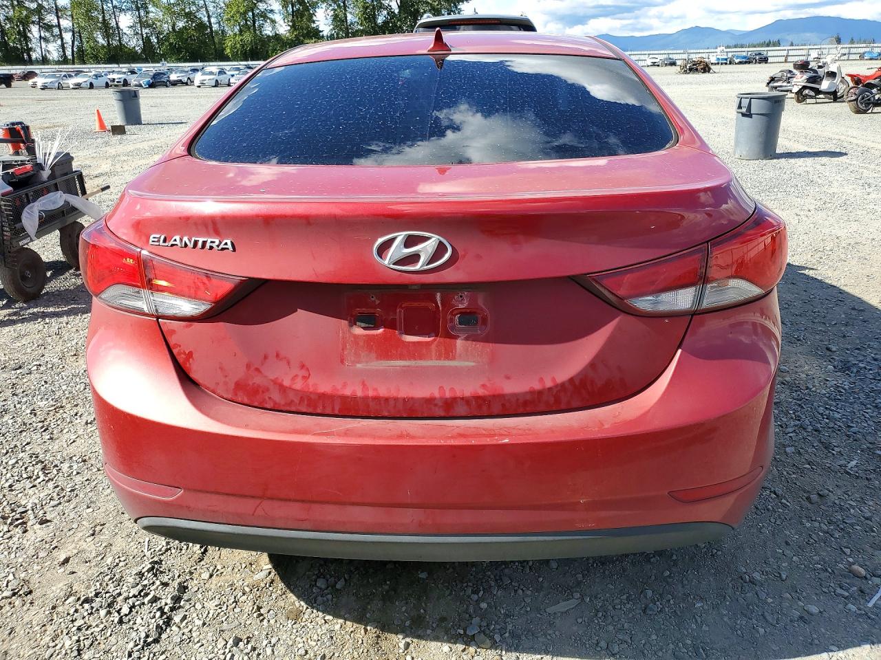 2014 Hyundai Elantra Se Red vin: KMHDH4AE8EU139090