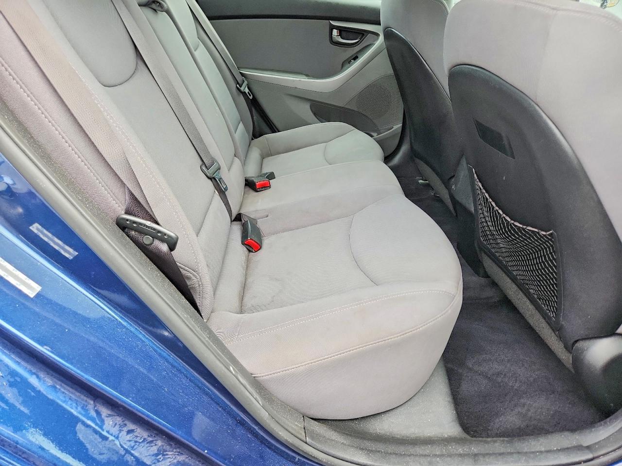 2015 Hyundai Elantra Se Blue vin: KMHDH4AE8FU300295
