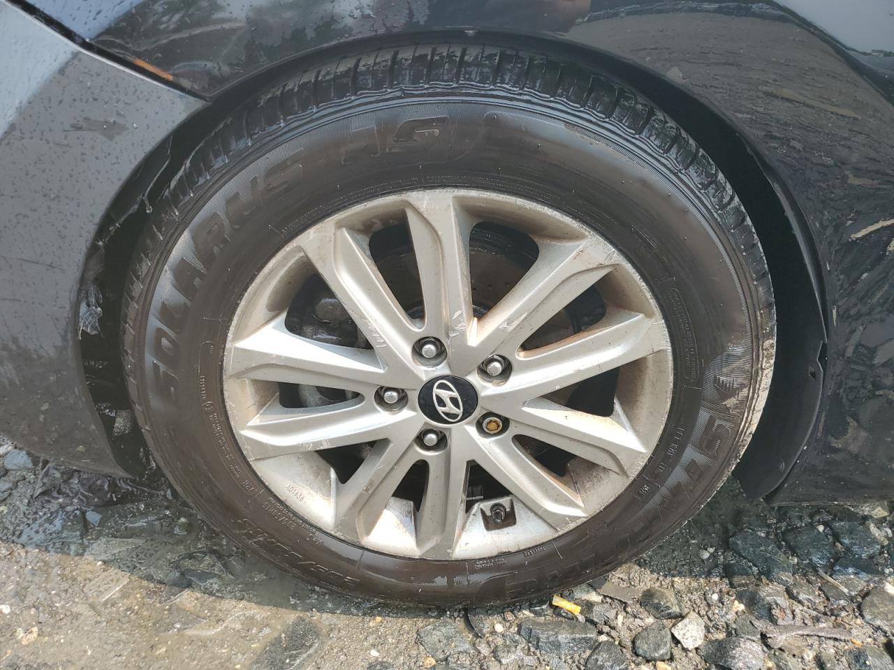 2015 Hyundai Elantra Se Black vin: KMHDH4AE8FU306999 Damage: Left Front Wheel, Curb Rash, > 12 Inches