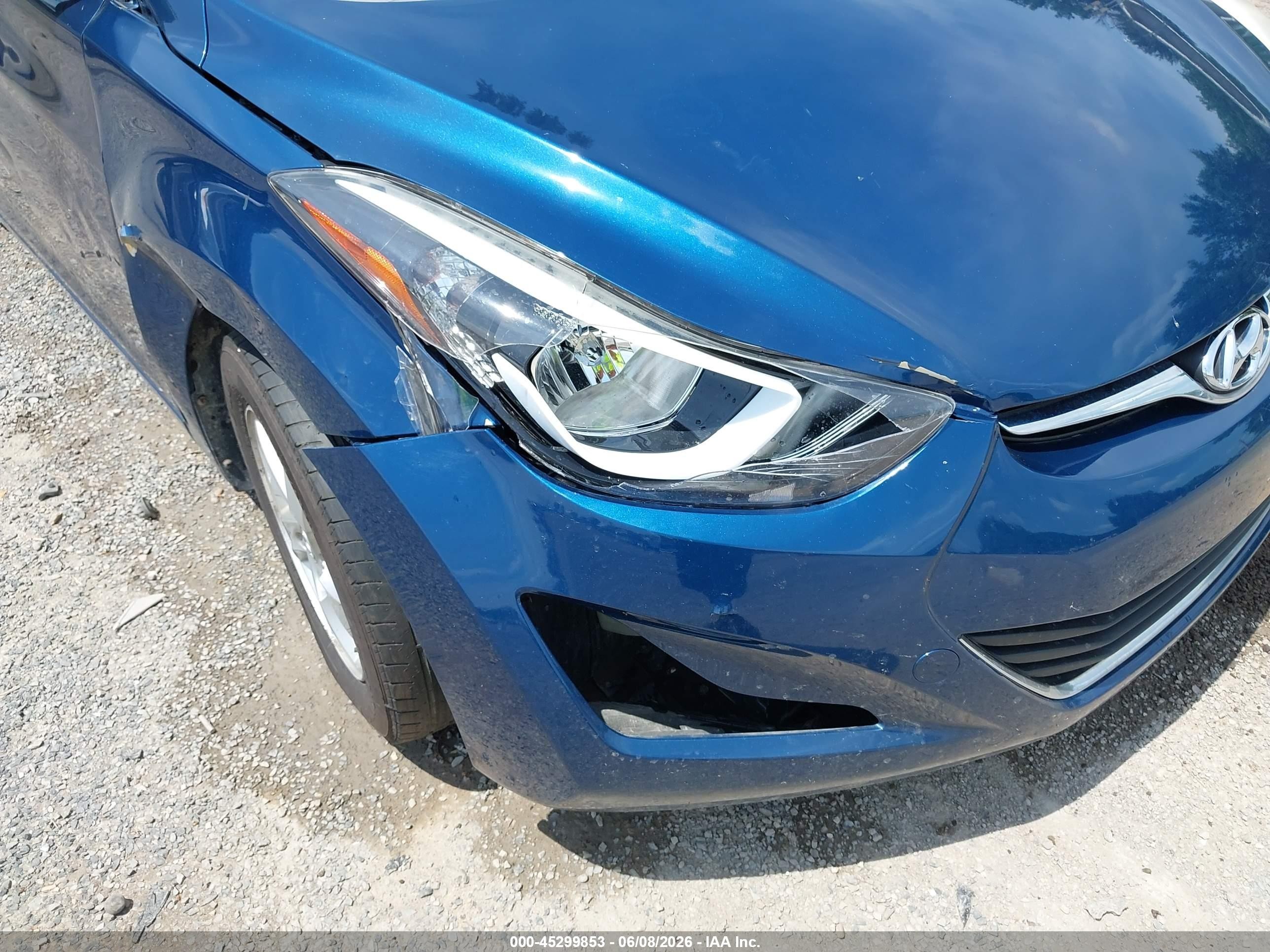 2015 Hyundai Elantra Se Blue vin: KMHDH4AE8FU329828