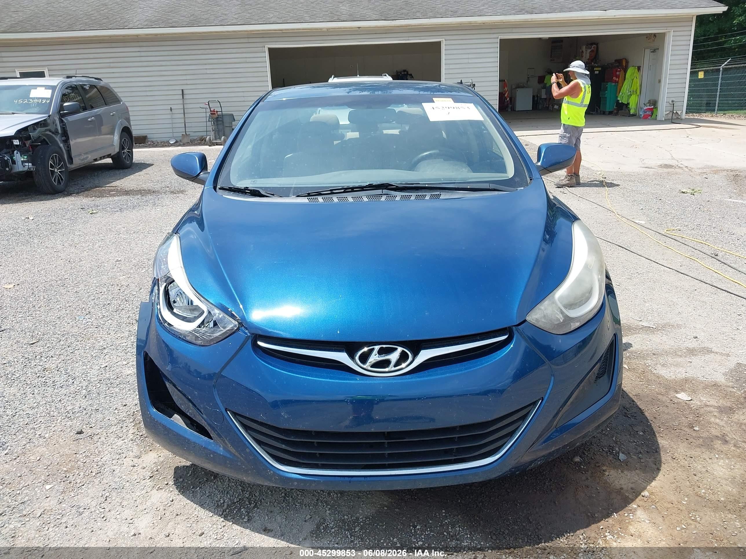 2015 Hyundai Elantra Se Blue vin: KMHDH4AE8FU329828
