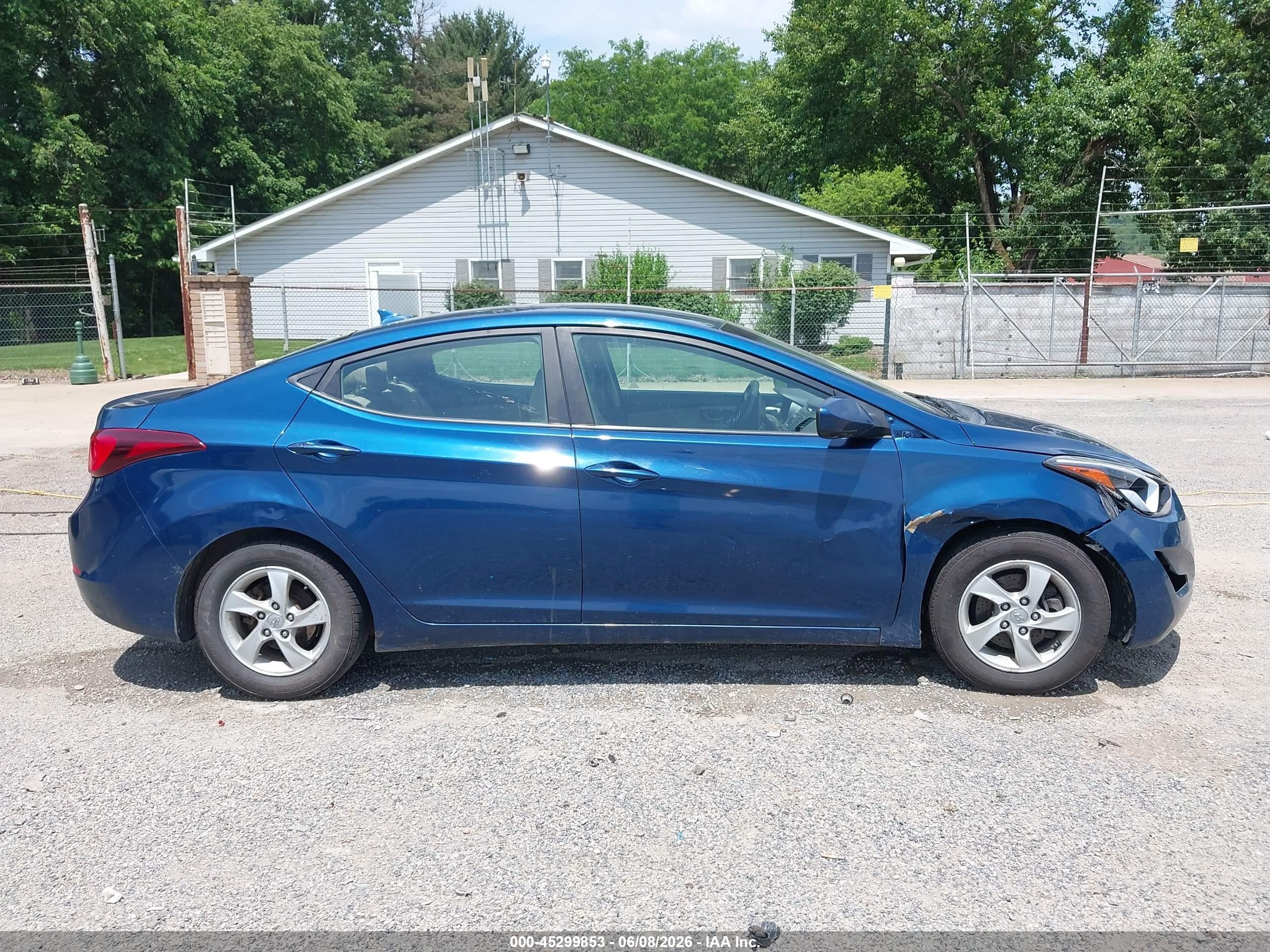 2015 Hyundai Elantra Se Blue vin: KMHDH4AE8FU329828