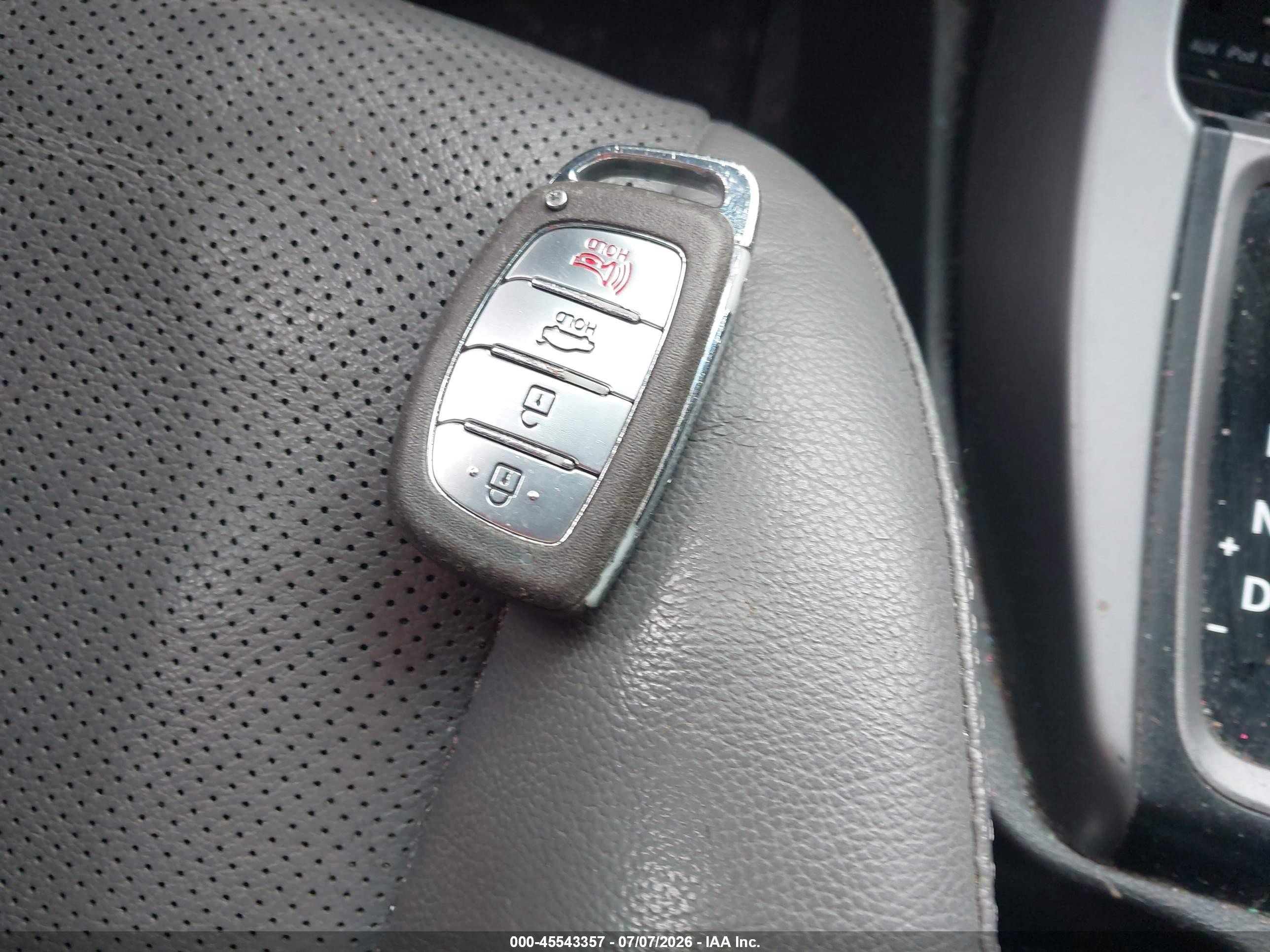 2015 Hyundai Elantra Limited Серебряный vin: KMHDH4AE8FU437785