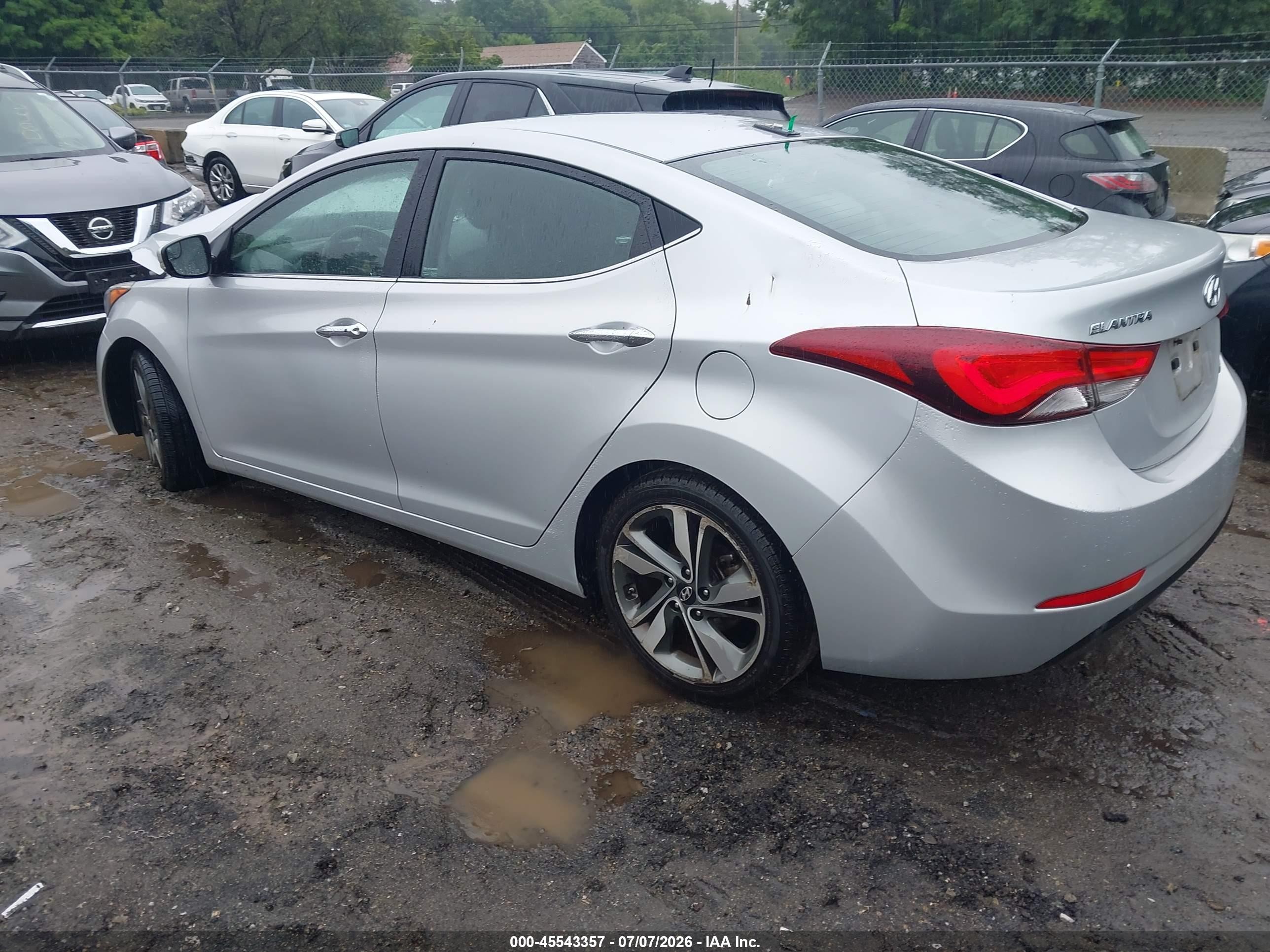 2015 Hyundai Elantra Limited Серебряный vin: KMHDH4AE8FU437785