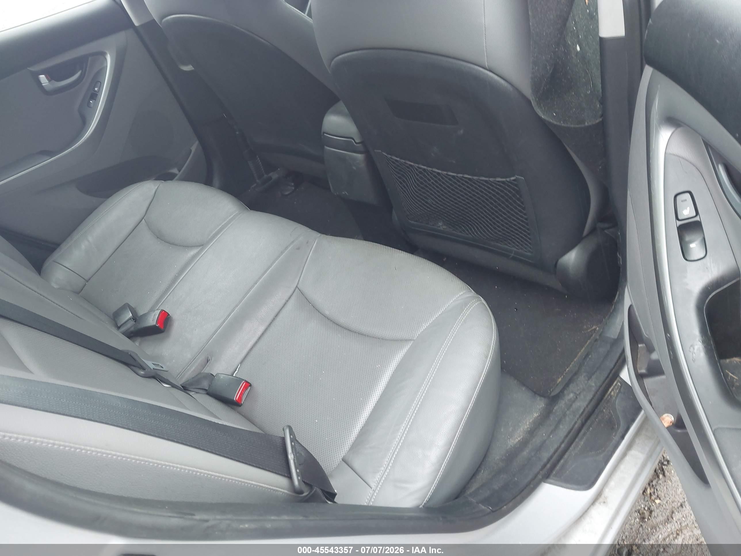 2015 Hyundai Elantra Limited Серебряный vin: KMHDH4AE8FU437785