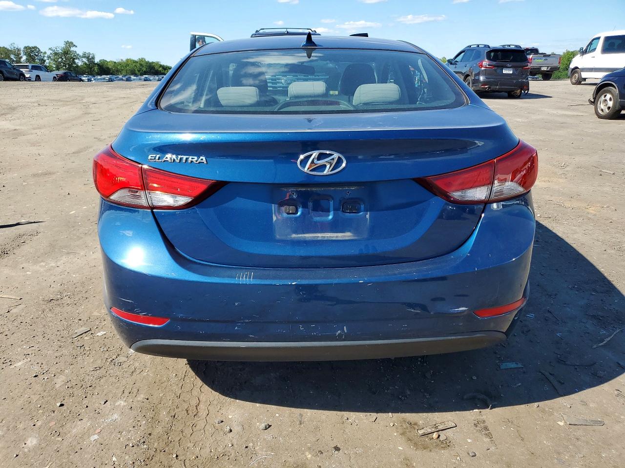 2015 Hyundai Elantra Se Blue vin: KMHDH4AE8FU458815