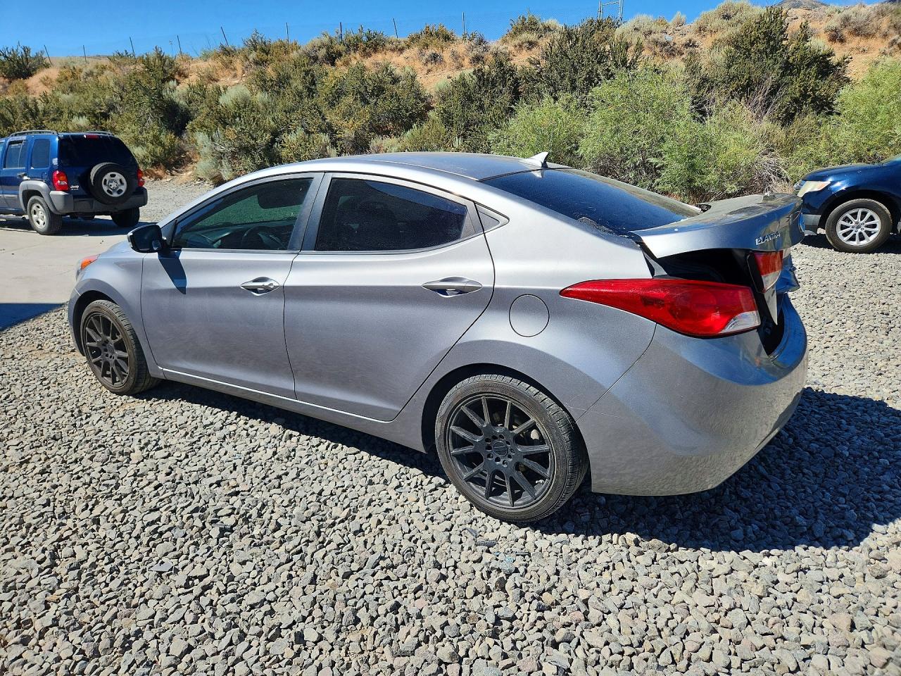 2012 Hyundai Elantra Limited Серебряный vin: KMHDH4AE9CU223125