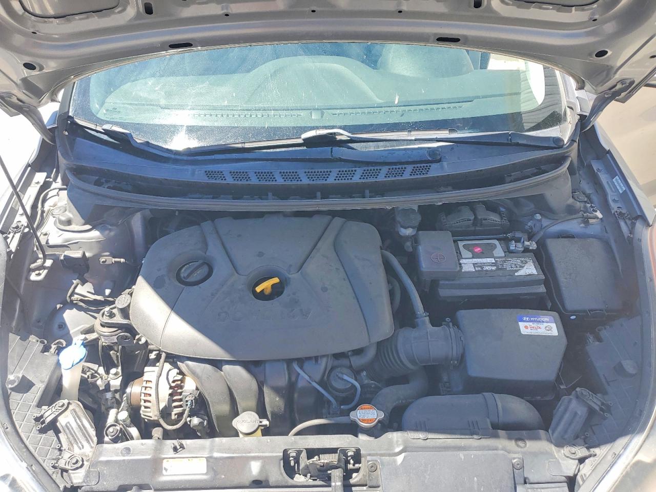 2012 Hyundai Elantra Limited Серебряный vin: KMHDH4AE9CU223125