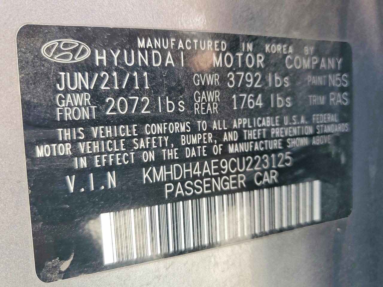 2012 Hyundai Elantra Limited Серебряный vin: KMHDH4AE9CU223125