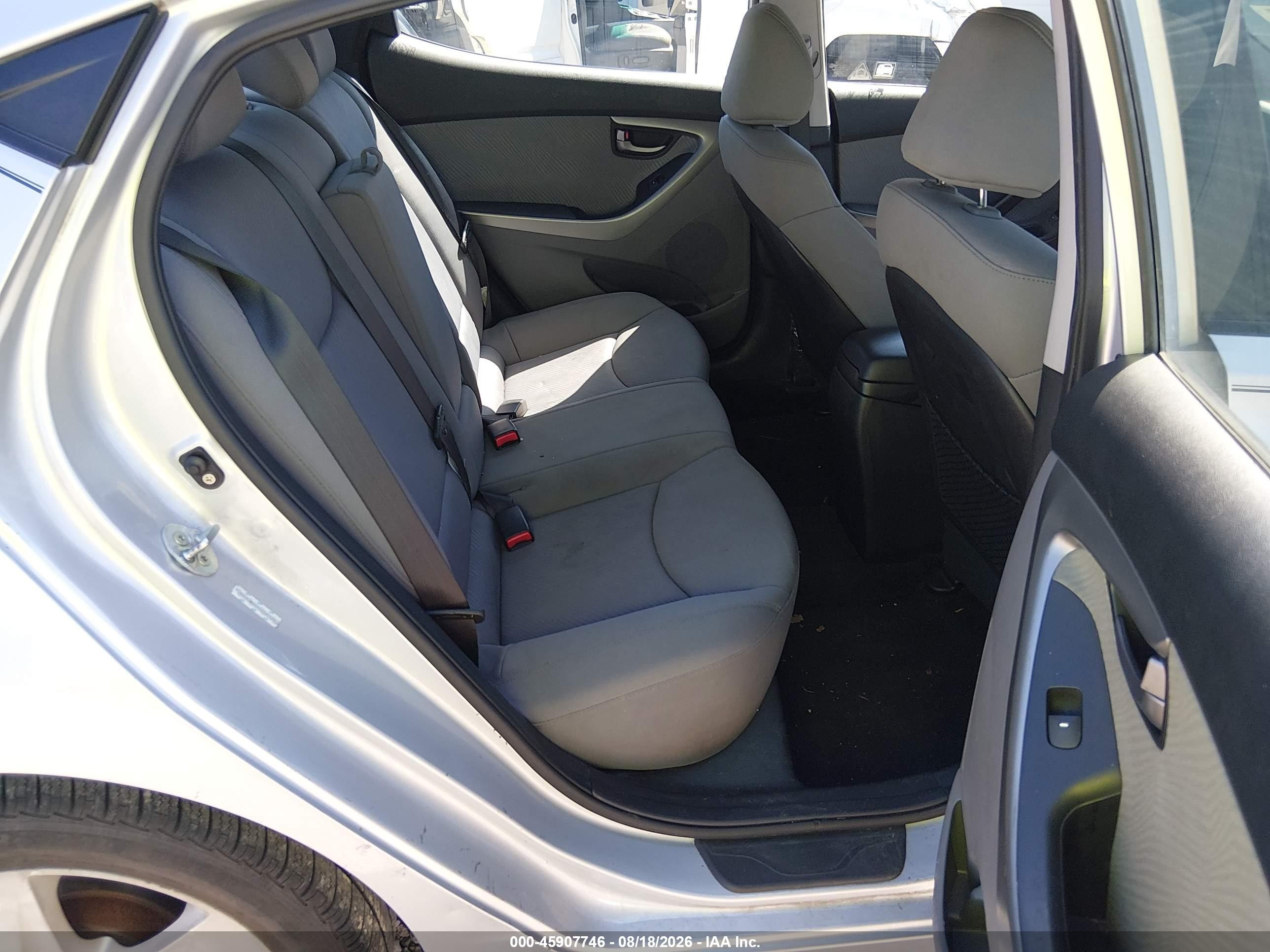 2012 Hyundai Elantra Gls (ulsan Plant) Silver vin: KMHDH4AE9CU261552