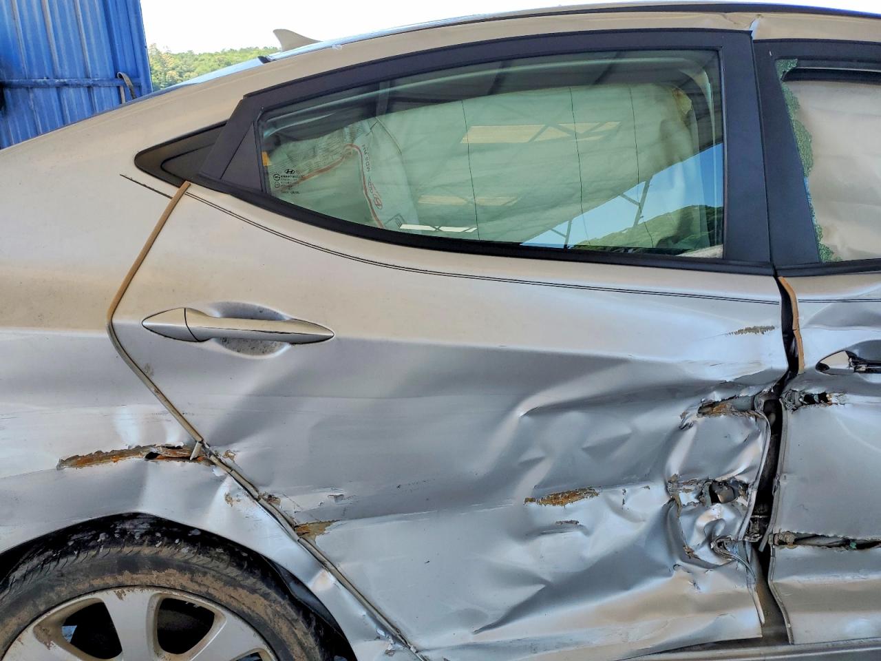 2012 Hyundai Elantra Limited Silver vin: KMHDH4AE9CU304979