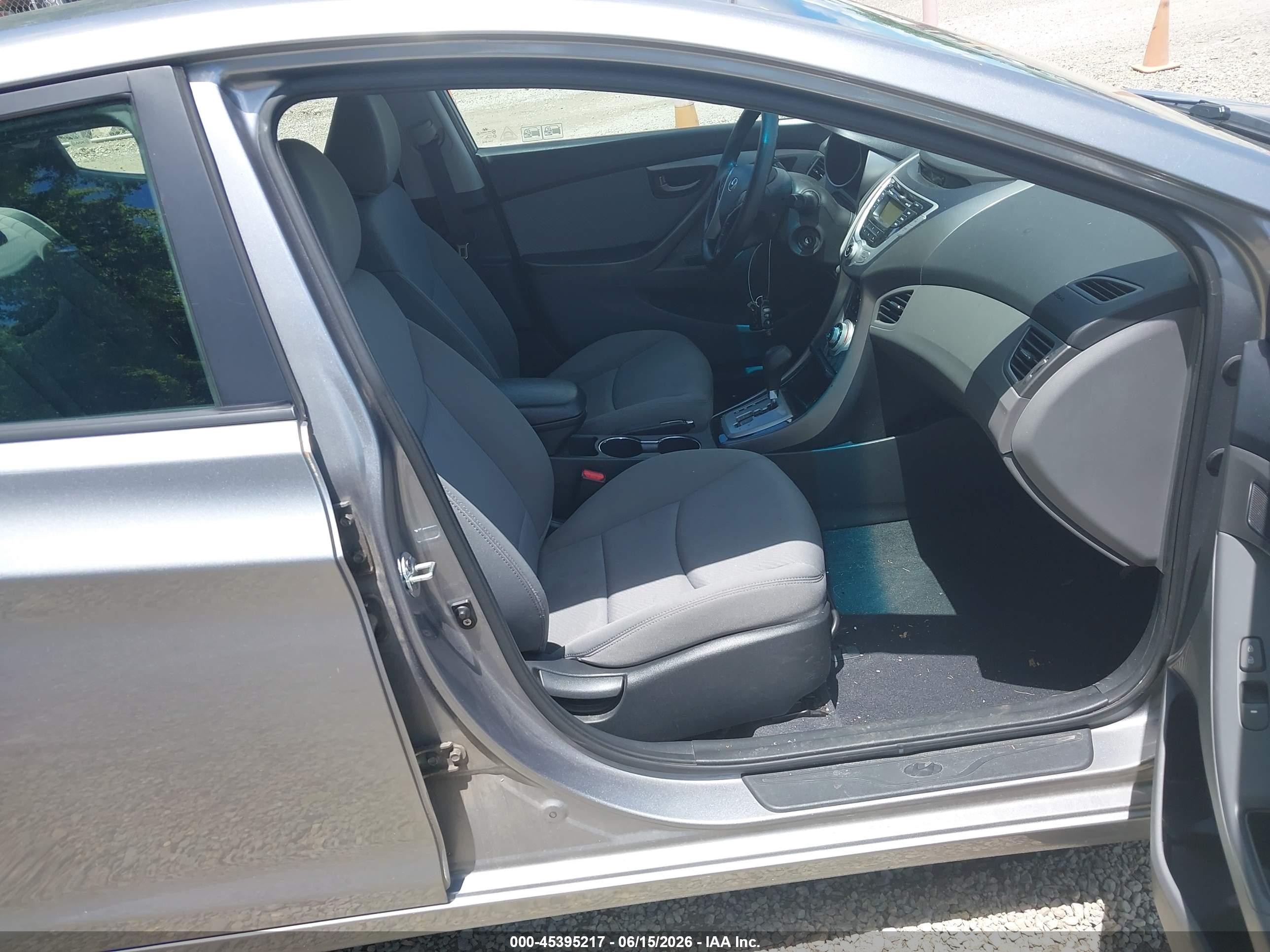 2012 Hyundai Elantra Gls (ulsan Plant) Silver vin: KMHDH4AE9CU312001