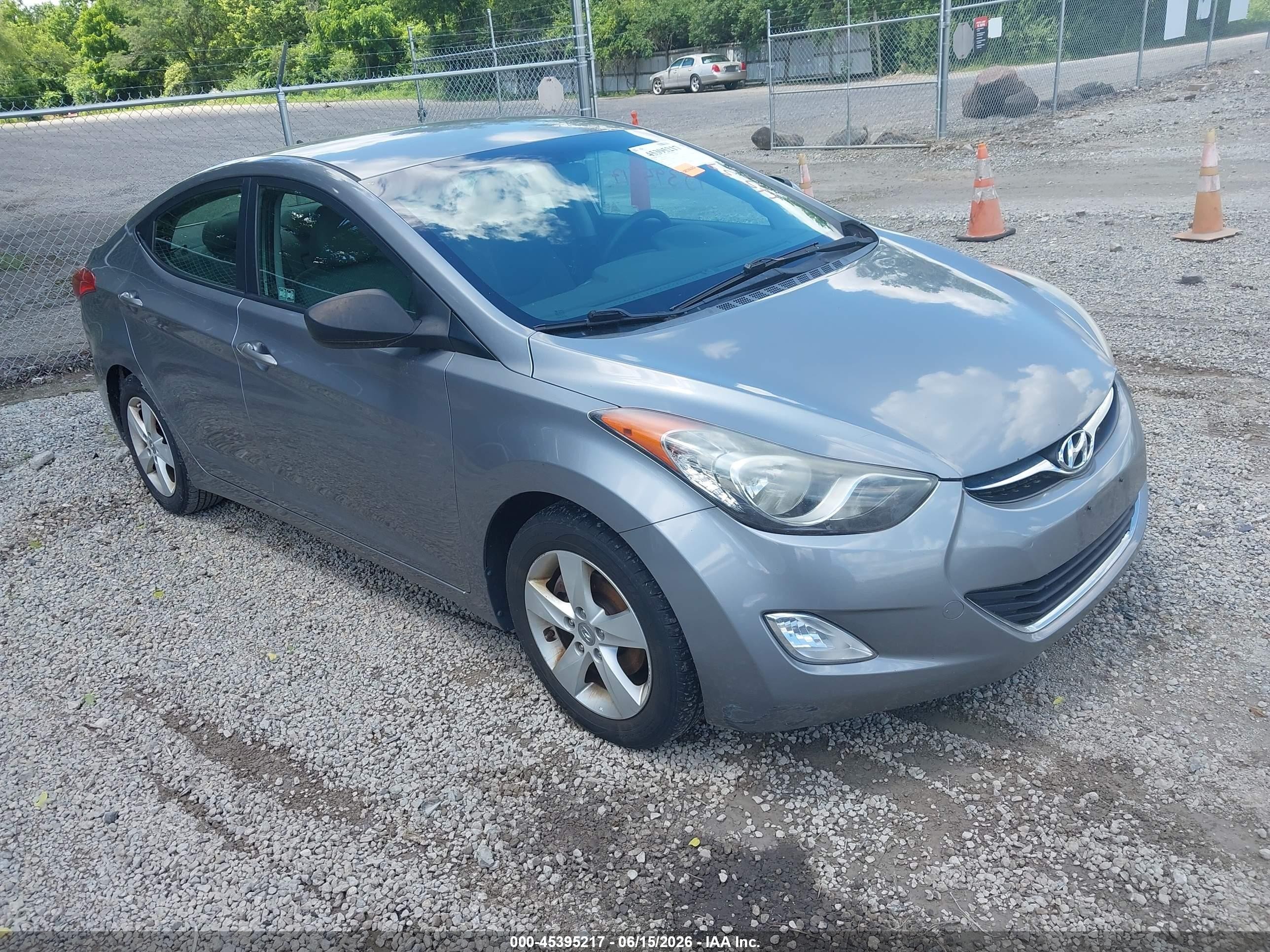2012 Hyundai Elantra Gls (ulsan Plant) Silver vin: KMHDH4AE9CU312001
