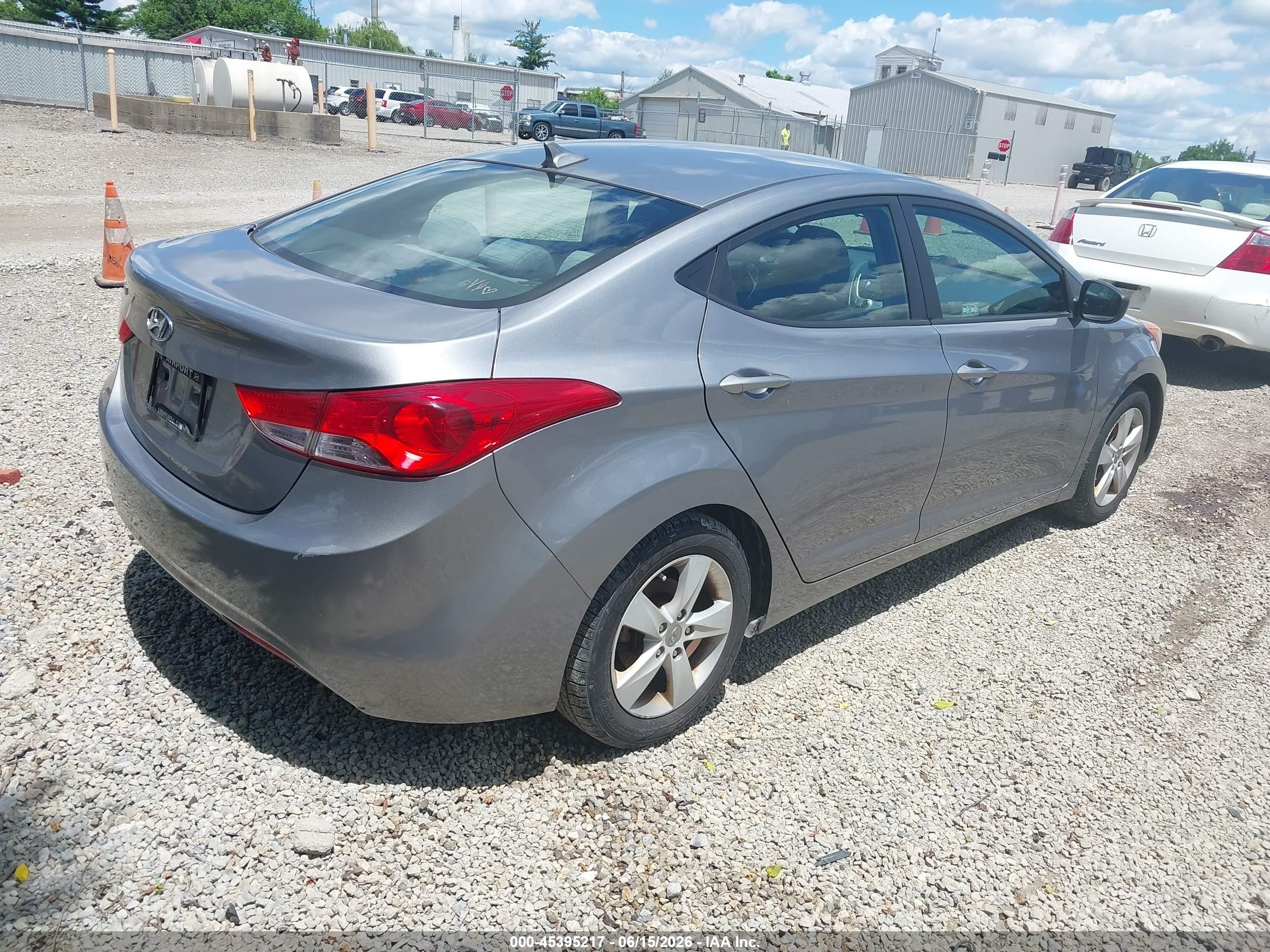 2012 Hyundai Elantra Gls (ulsan Plant) Silver vin: KMHDH4AE9CU312001