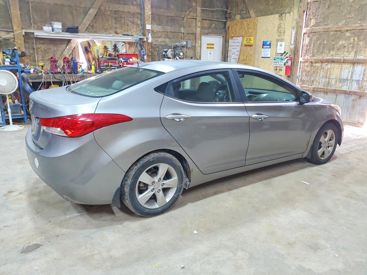 2012 Hyundai Elantra Gls Серебряный vin: KMHDH4AE9CU355804