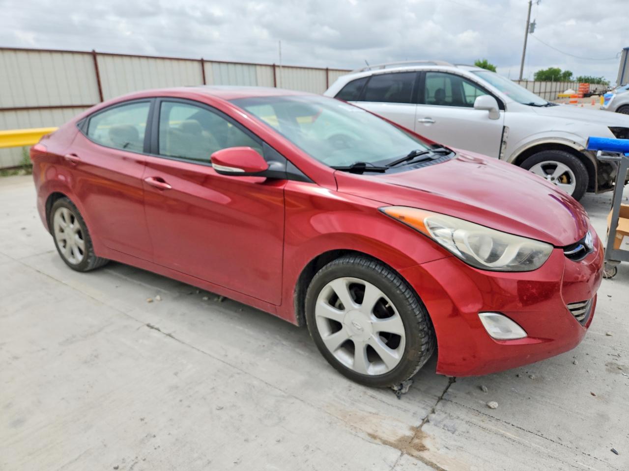 2012 Hyundai Elantra Limited Red vin: KMHDH4AE9CU427729