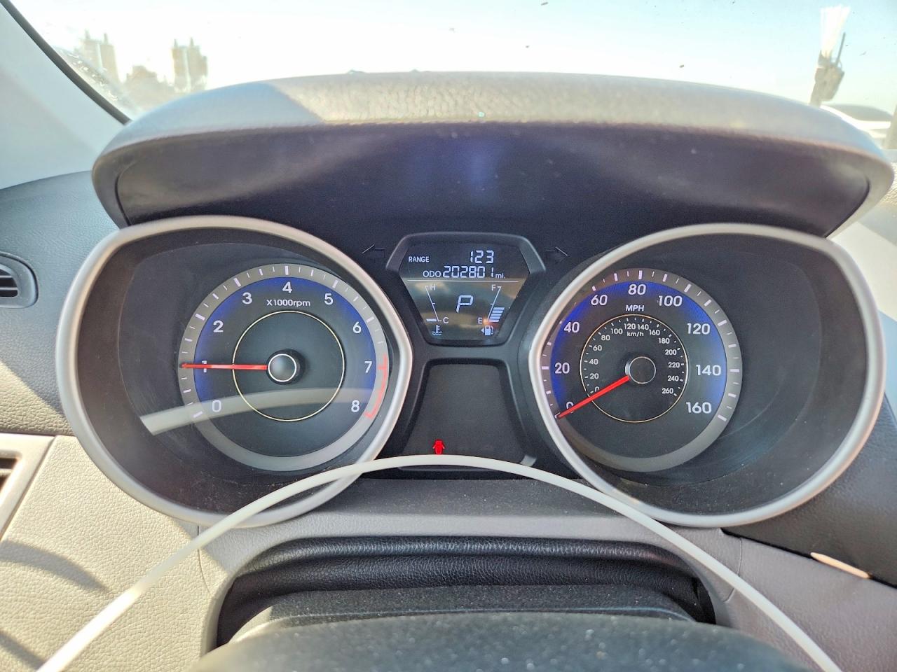 2012 Hyundai Elantra Gls Silver vin: KMHDH4AE9CU448631