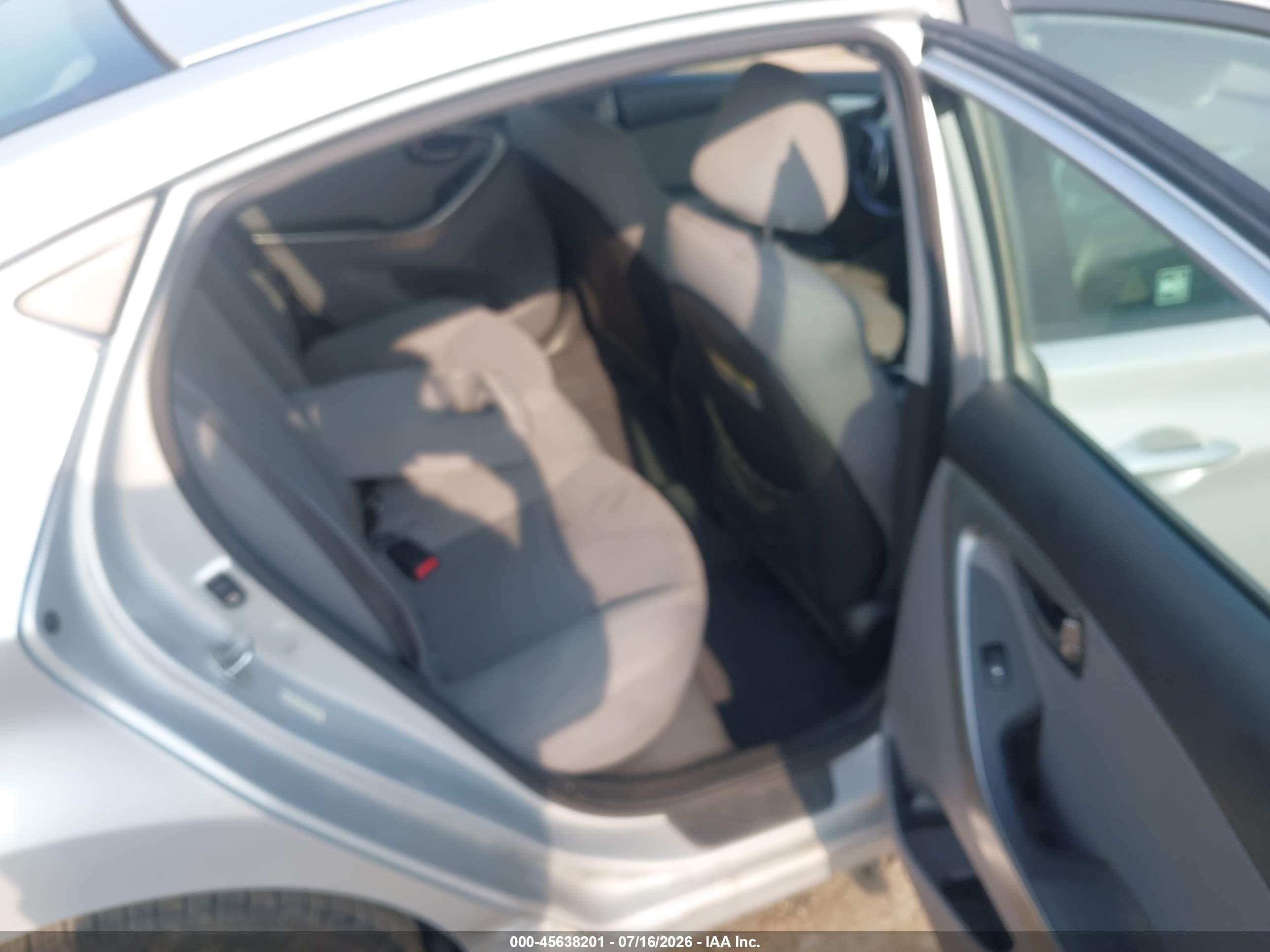 2012 Hyundai Elantra Gls (ulsan Plant) Silver vin: KMHDH4AE9CU475649