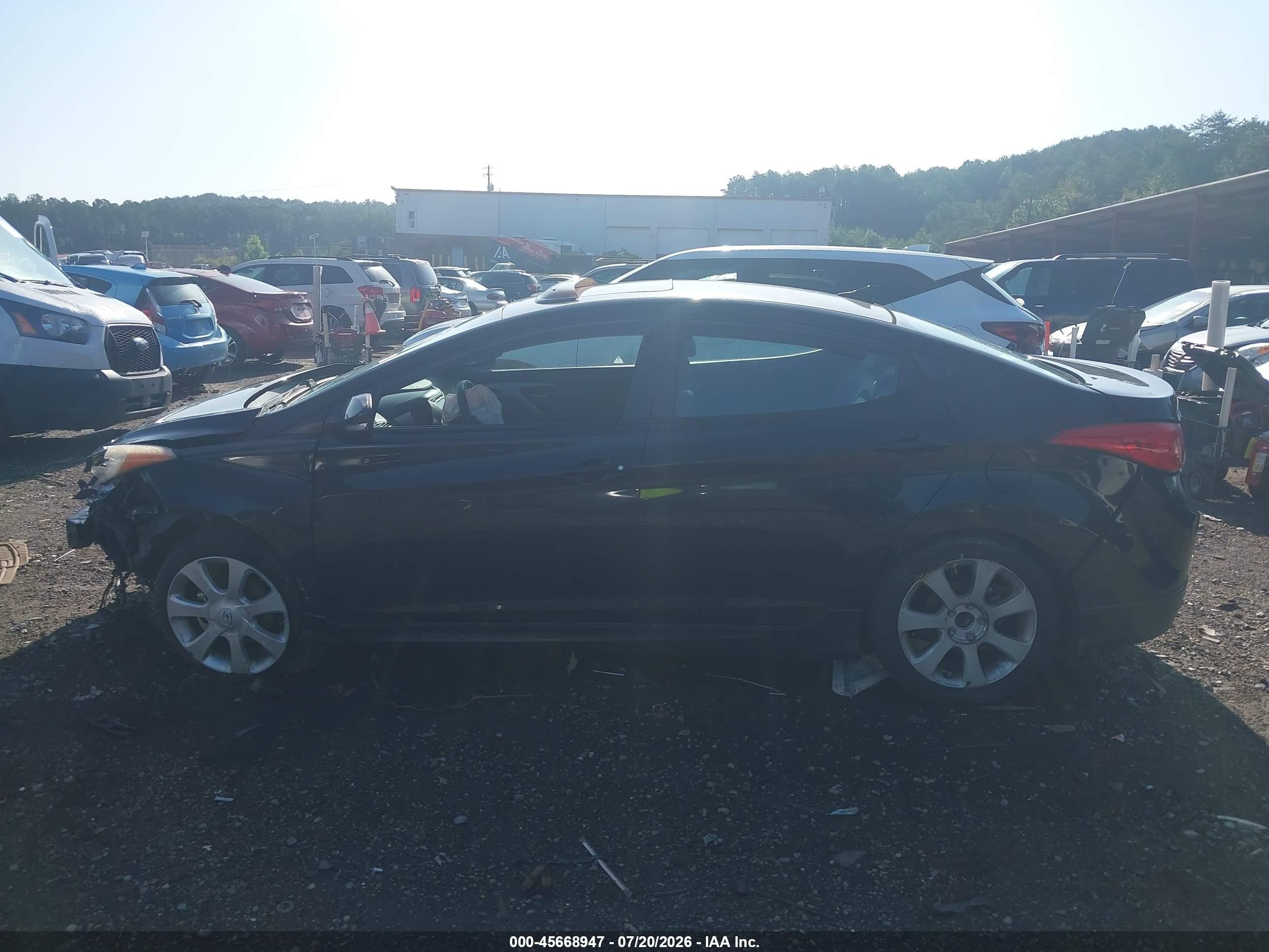 2013 Hyundai Elantra Limited Black vin: KMHDH4AE9DU007115