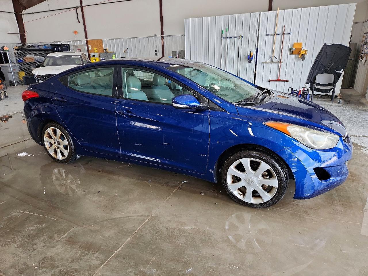 2013 Hyundai Elantra Limited Blue vin: KMHDH4AE9DU576594