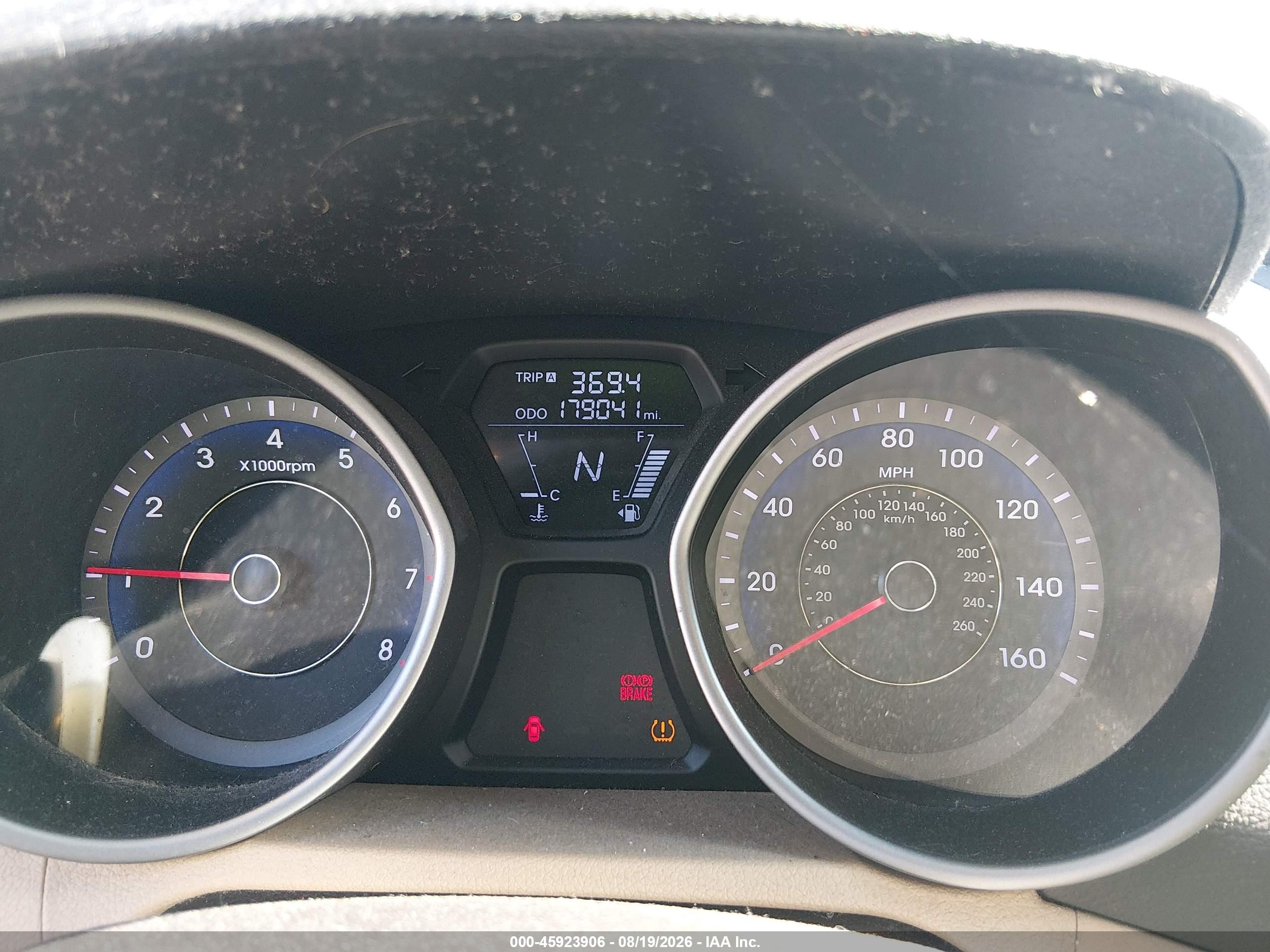 2013 Hyundai Elantra Limited Maroon vin: KMHDH4AE9DU611389