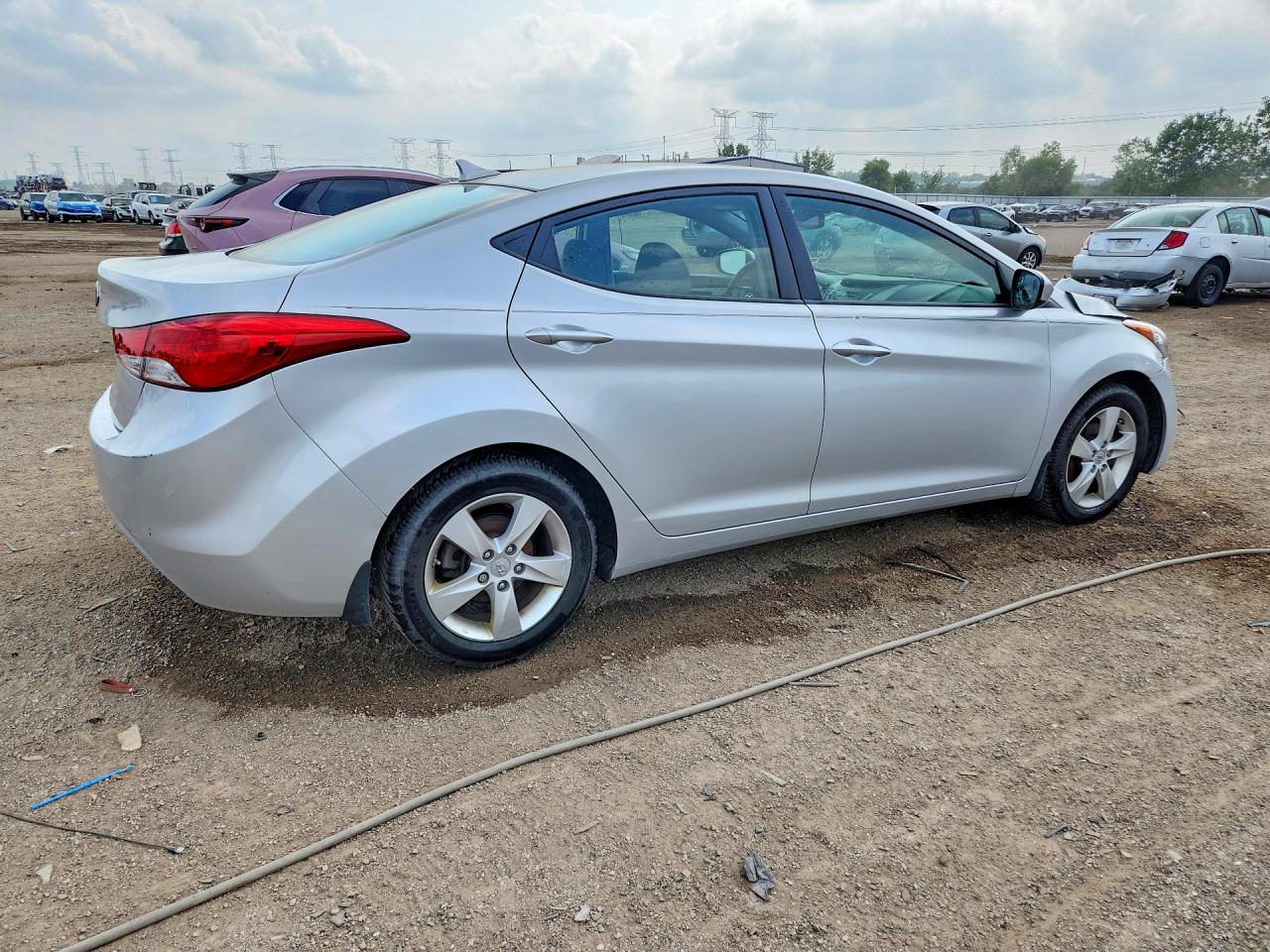 2013 Hyundai Elantra Gls Серебряный vin: KMHDH4AE9DU624790