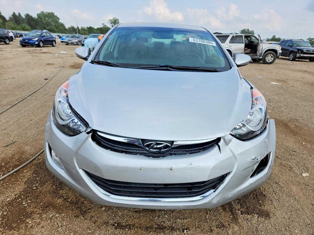 2013 Hyundai Elantra Gls Серебряный vin: KMHDH4AE9DU624790